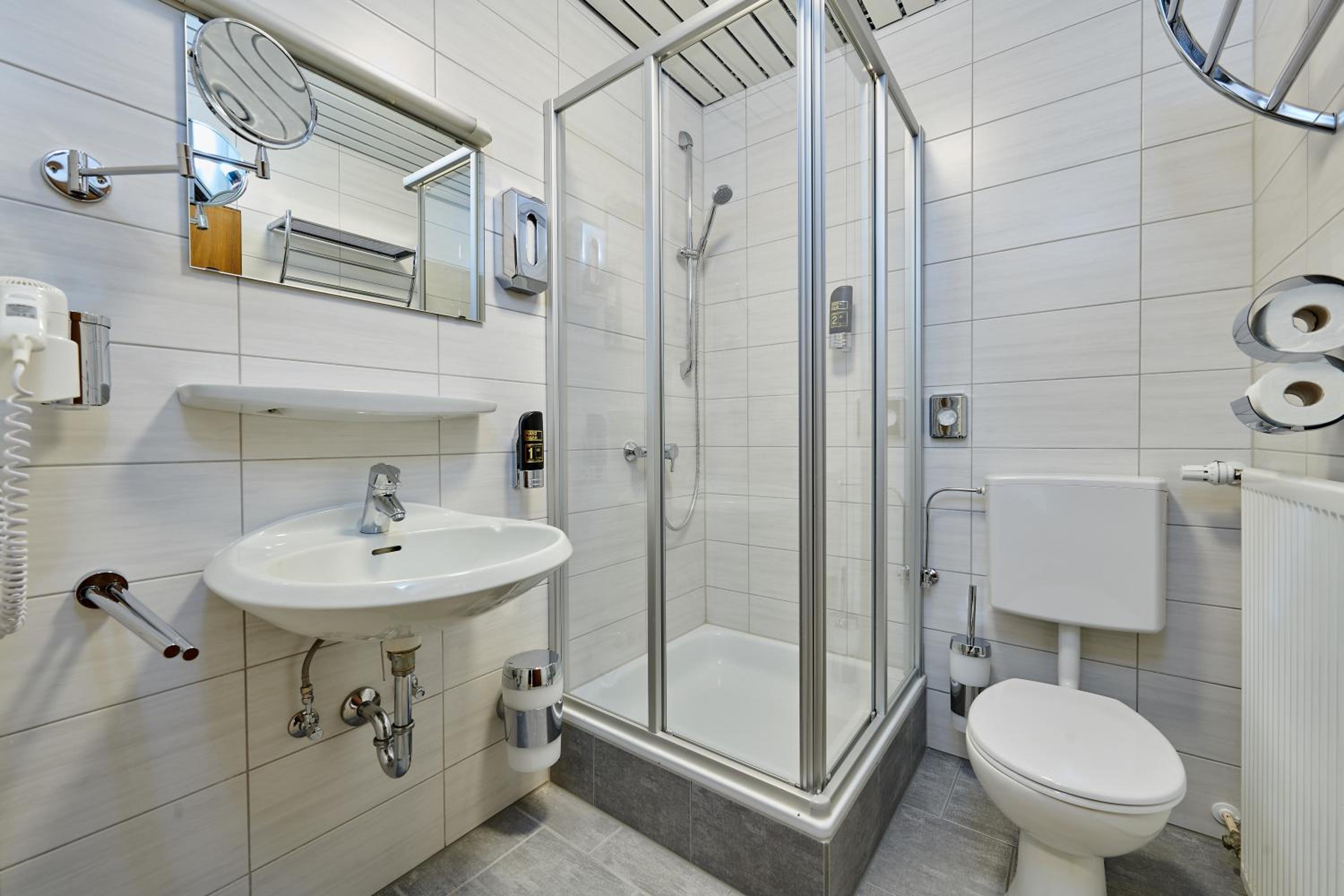 Deluxe Double Room with Extra Bed