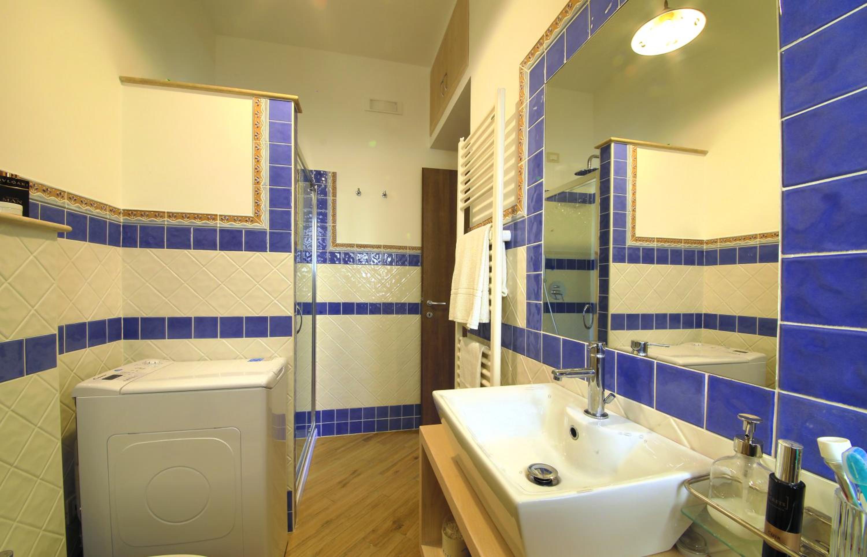 Two-Bedroom House photo 3