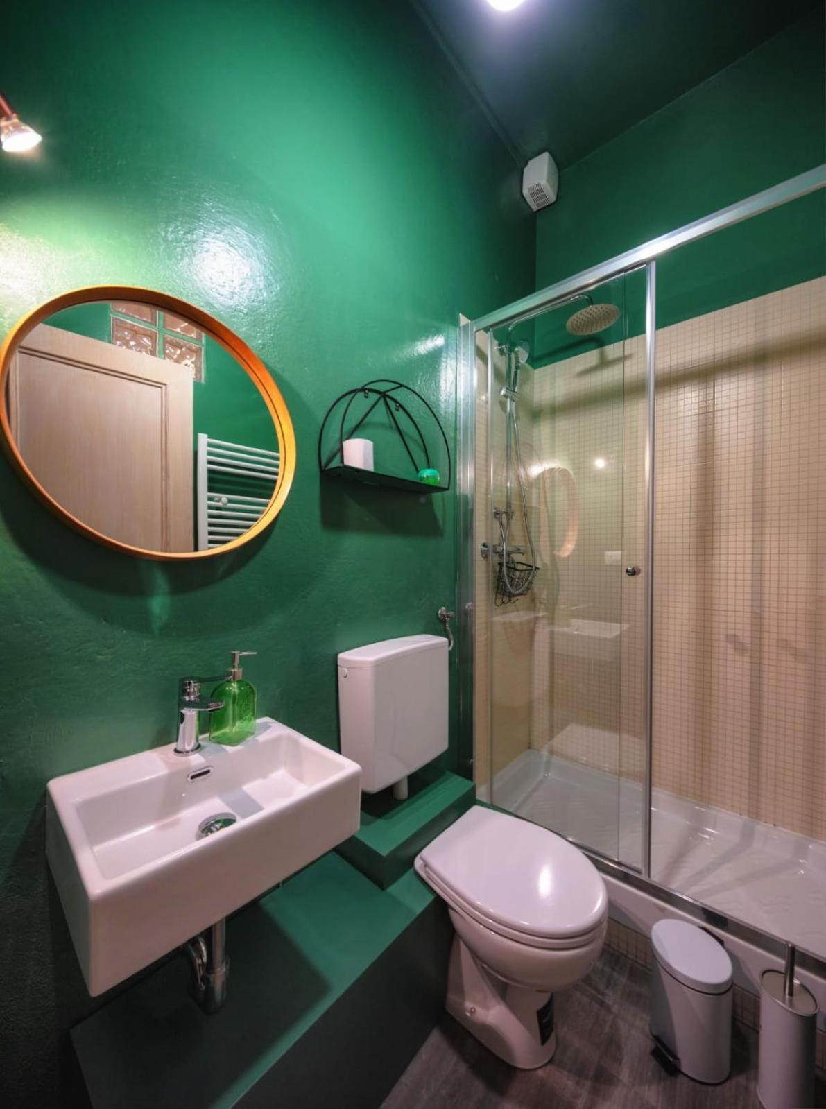 Queen Room - Photo 2