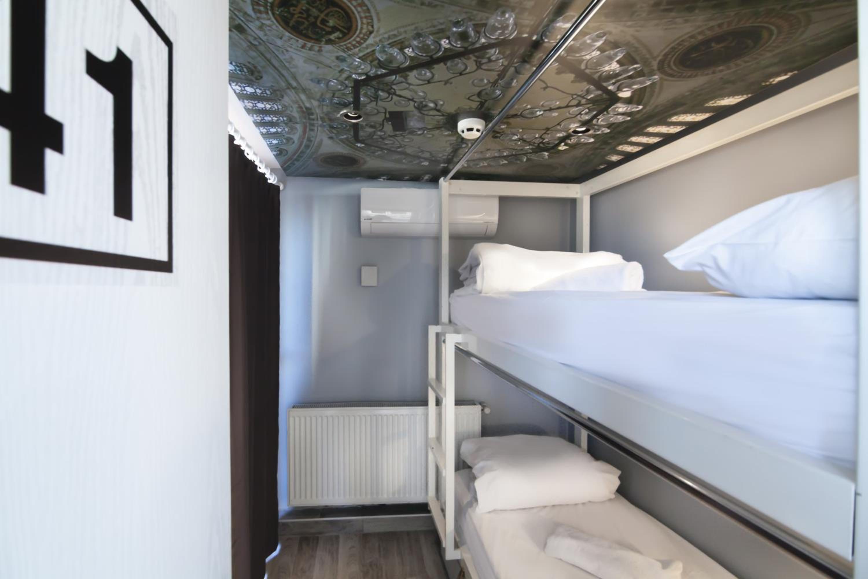 Bed in 2-Bed Female Dormitory Room photo 1