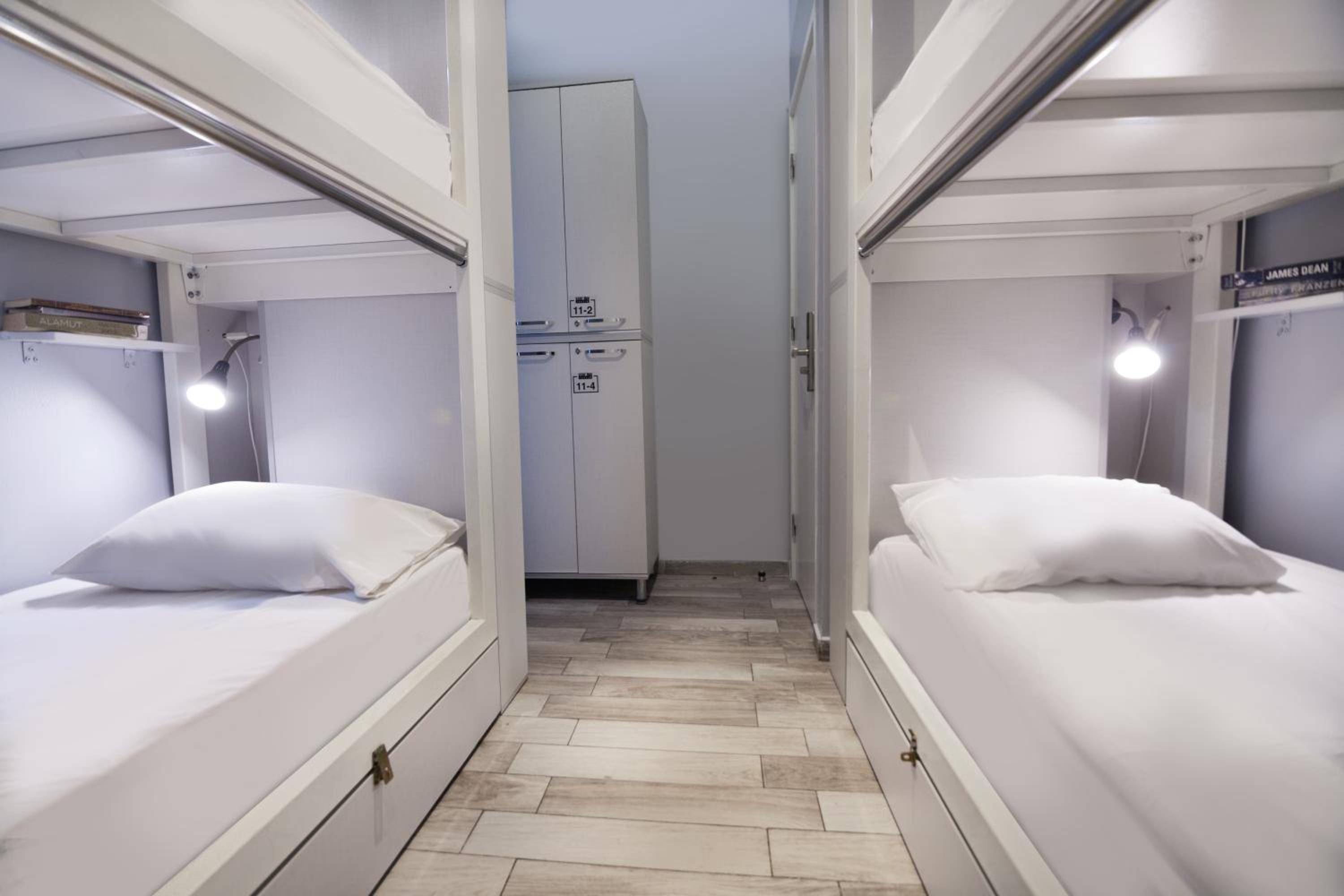4-Bed Mixed Dormitory Room photo 1