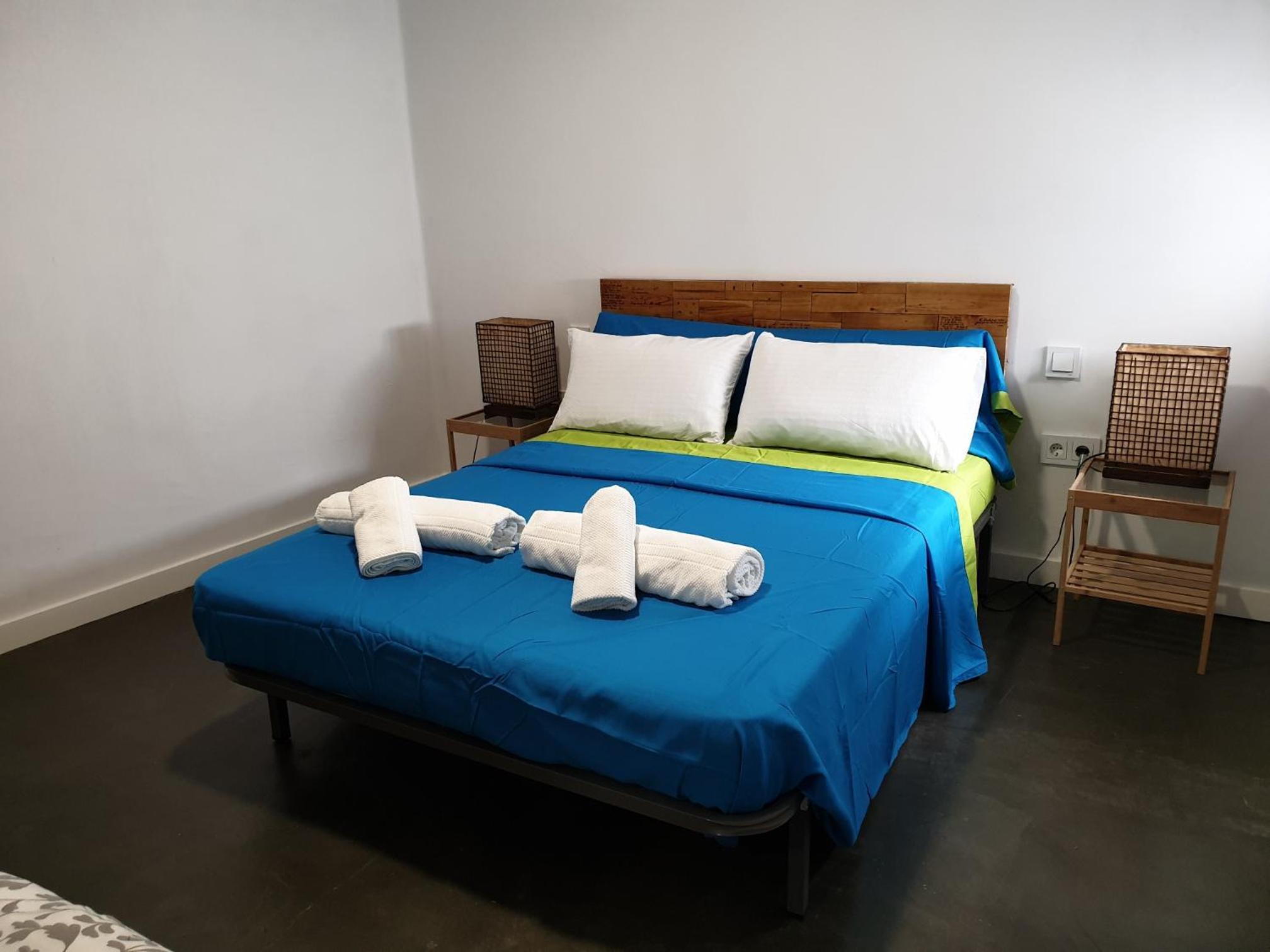 Two-Bedroom Apartment - Photo 21