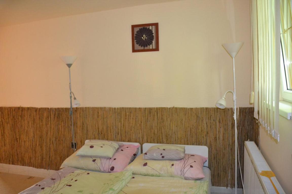 Three-Bedroom Apartment photo 2