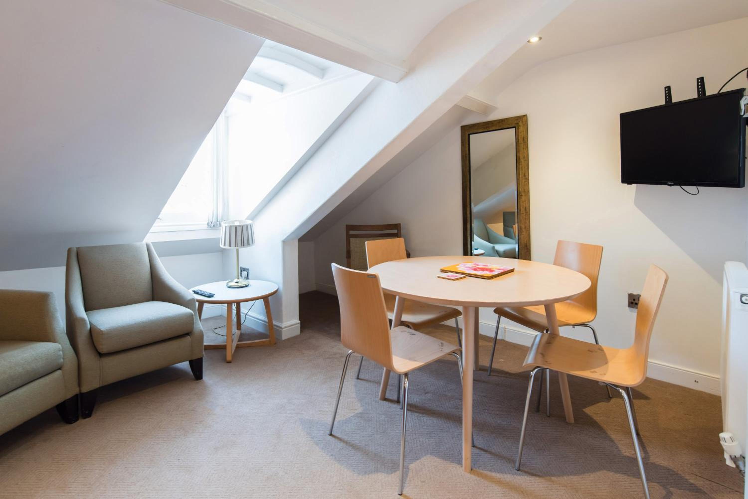 Apartment - Photo 22