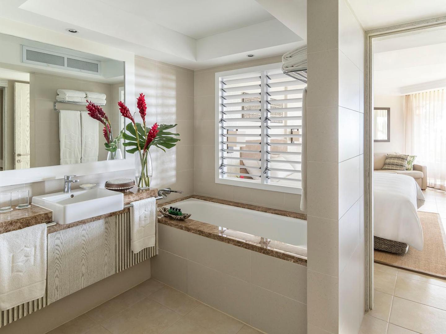 Yanuca Lagoon Suite - Photo 3