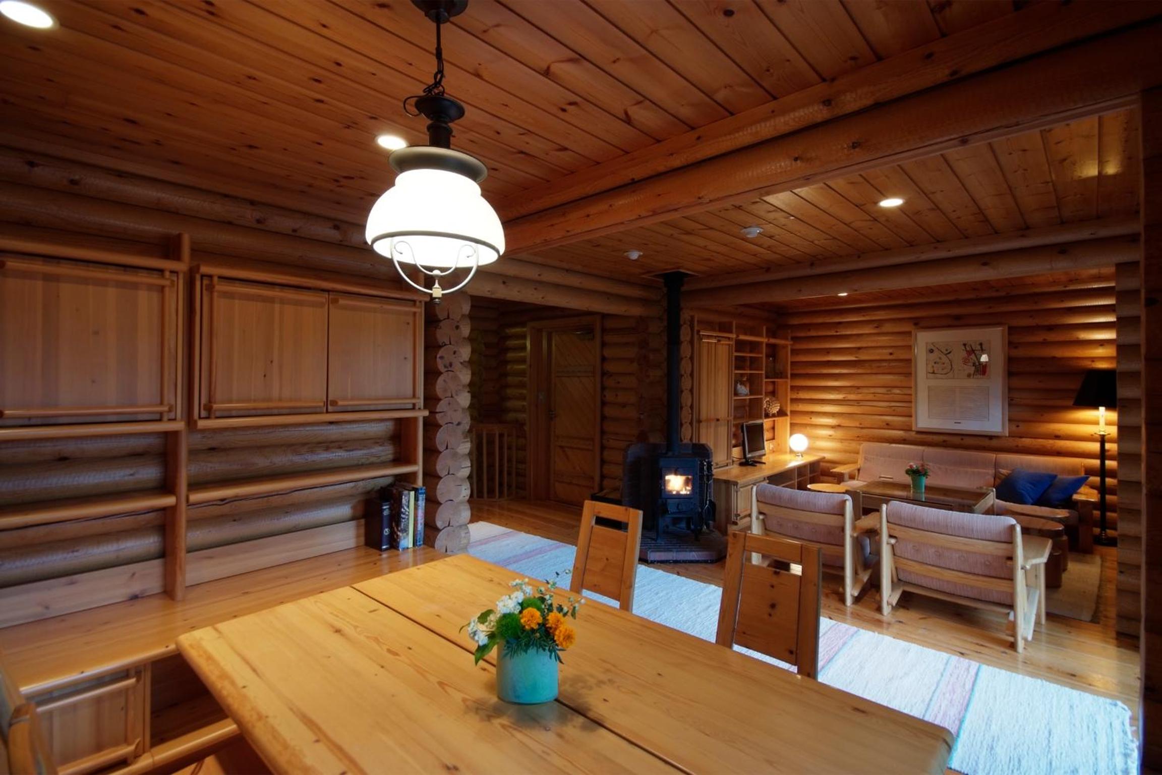 Cottage with Forest View - Photo 2