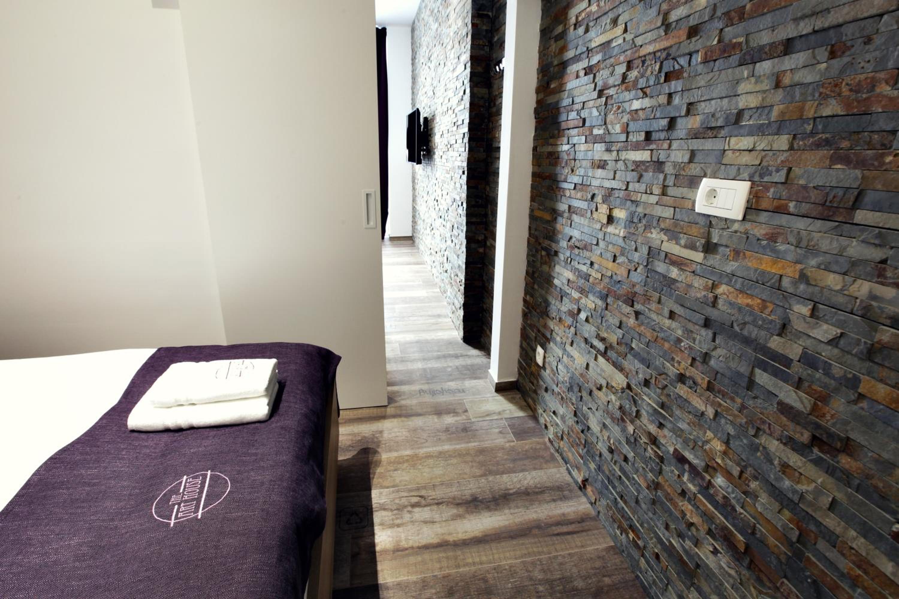 Apartment - Ground Floor photo 3