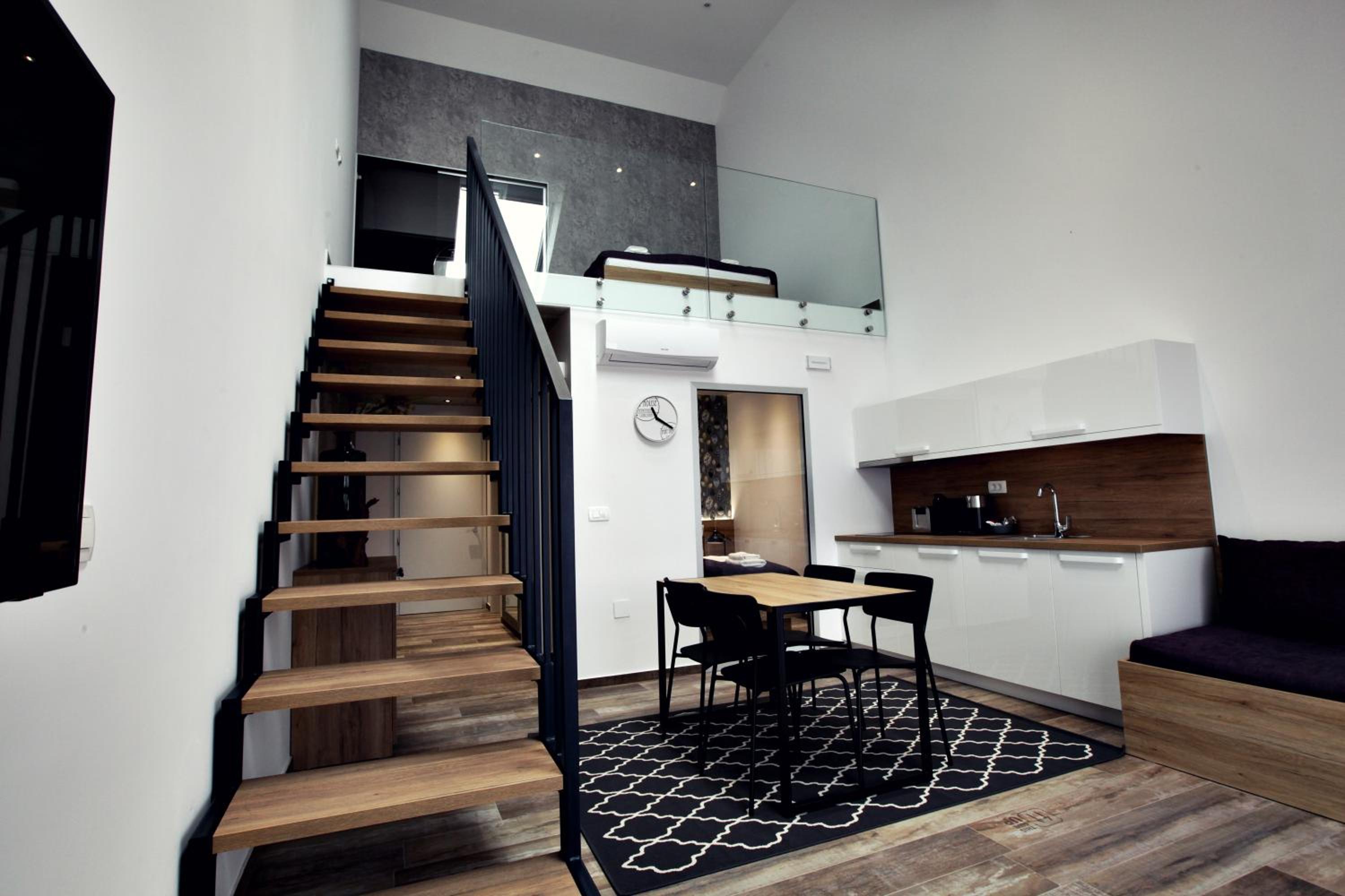 Apartment - Split Level