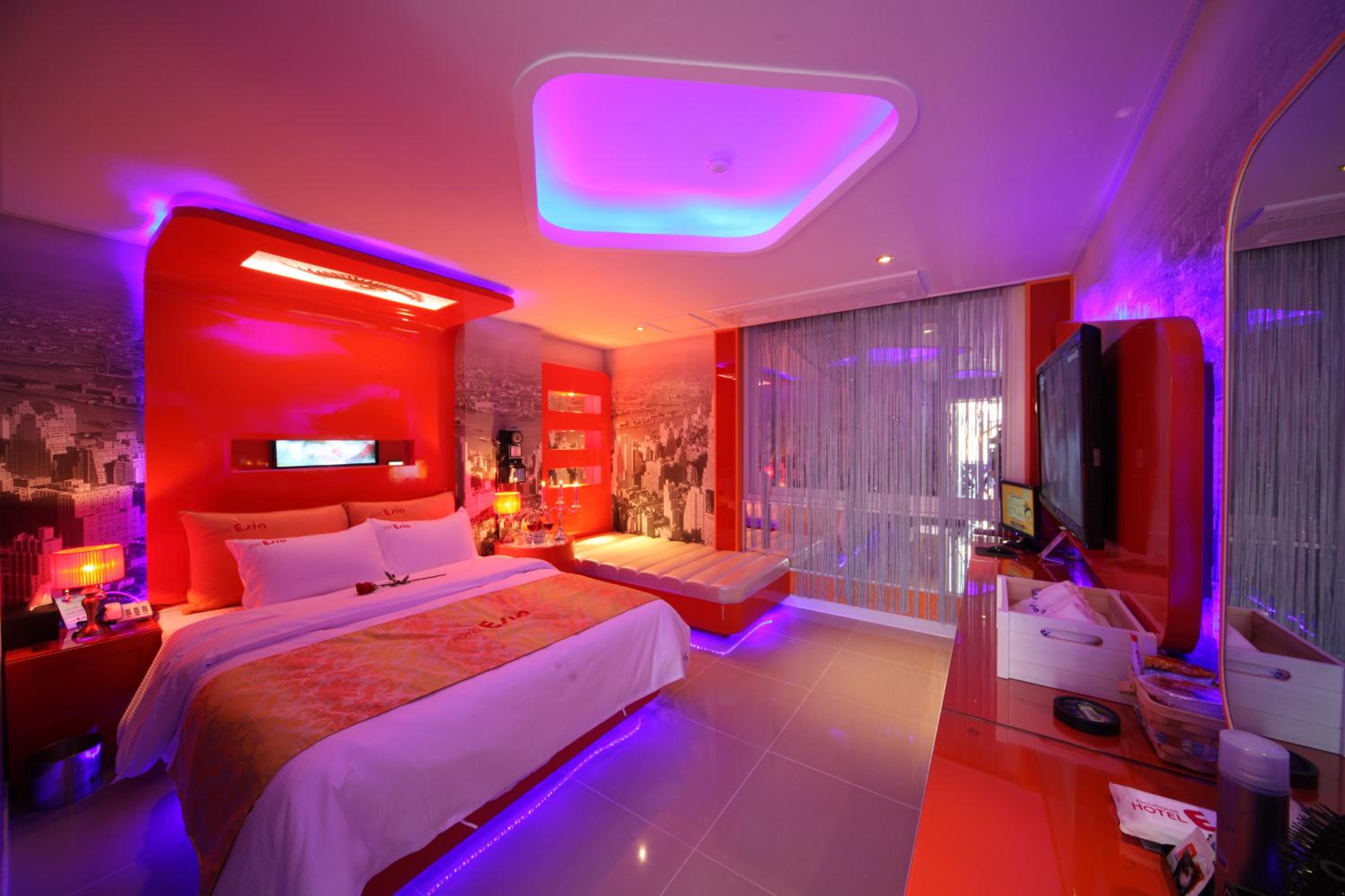 Standard Double Room - Photo 3