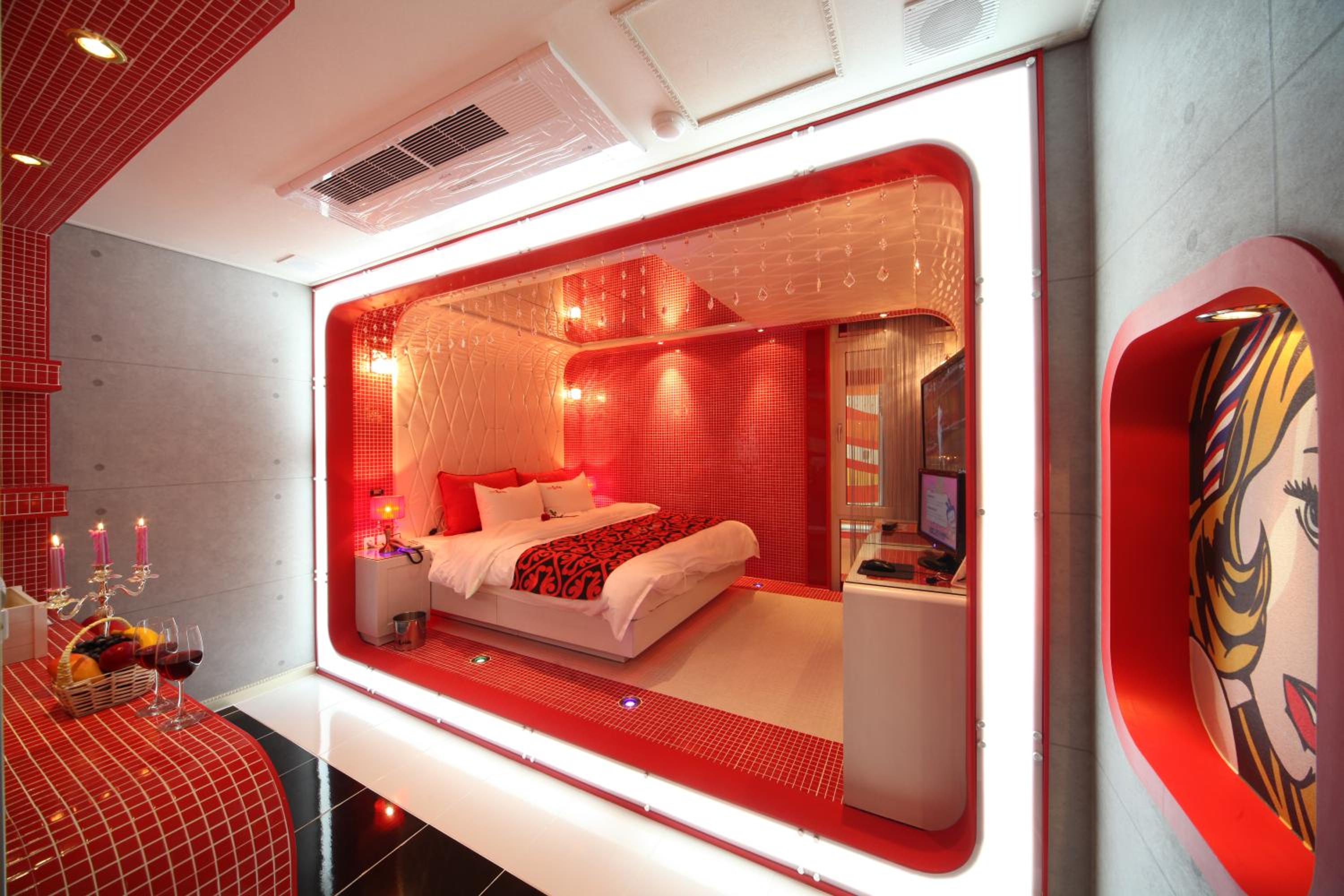Standard Double Room - Photo 11