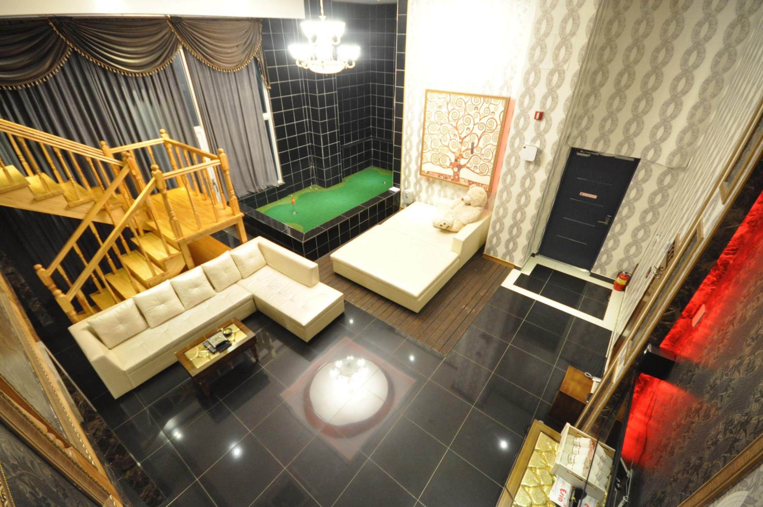 Suite photo 1