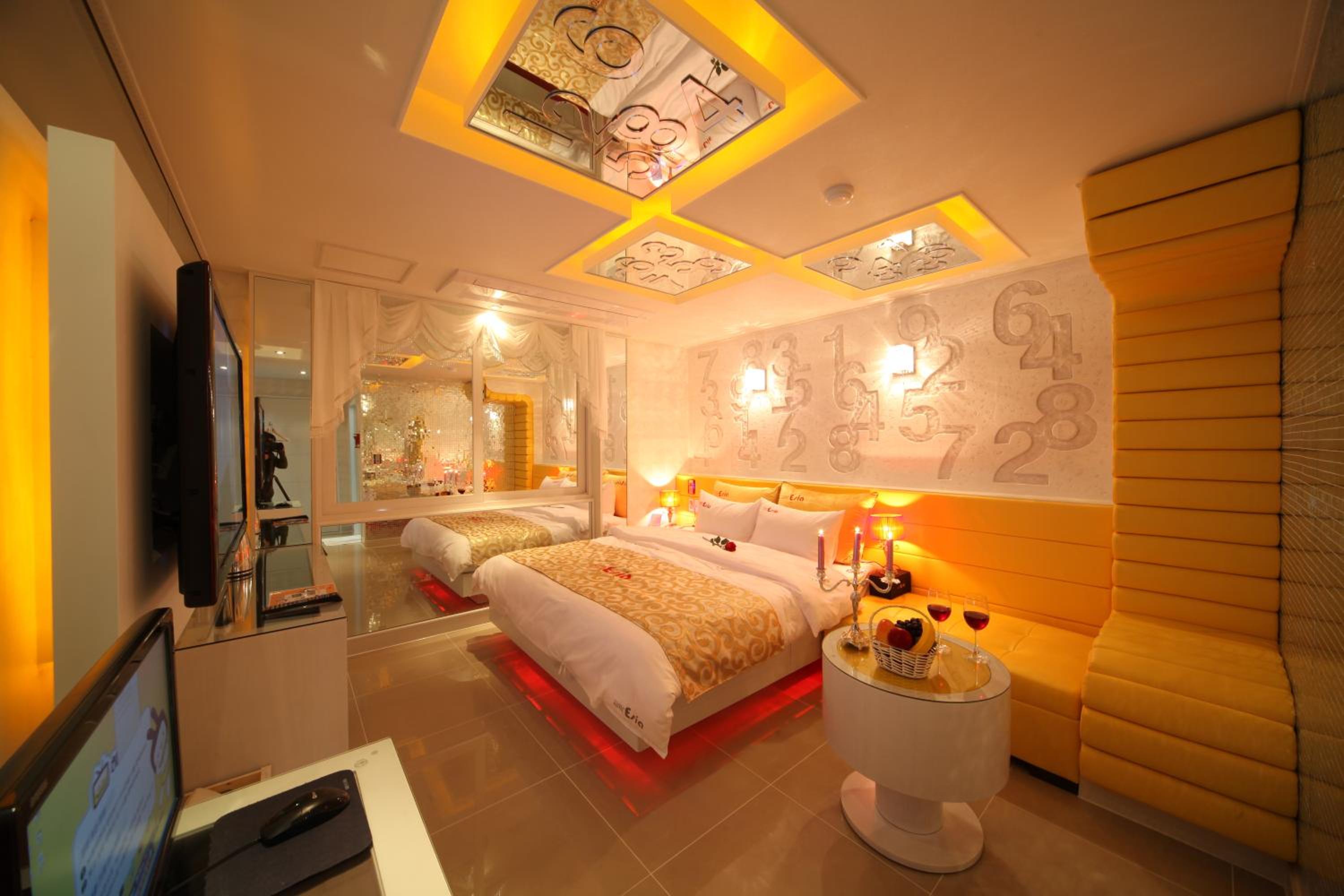 Standard Double Room - Photo 5