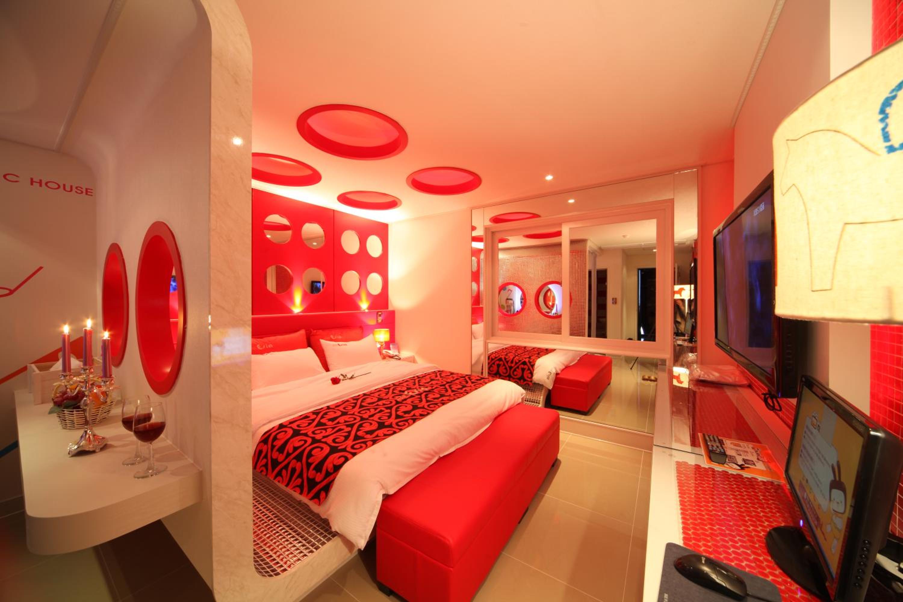 Standard Double Room - Photo 4