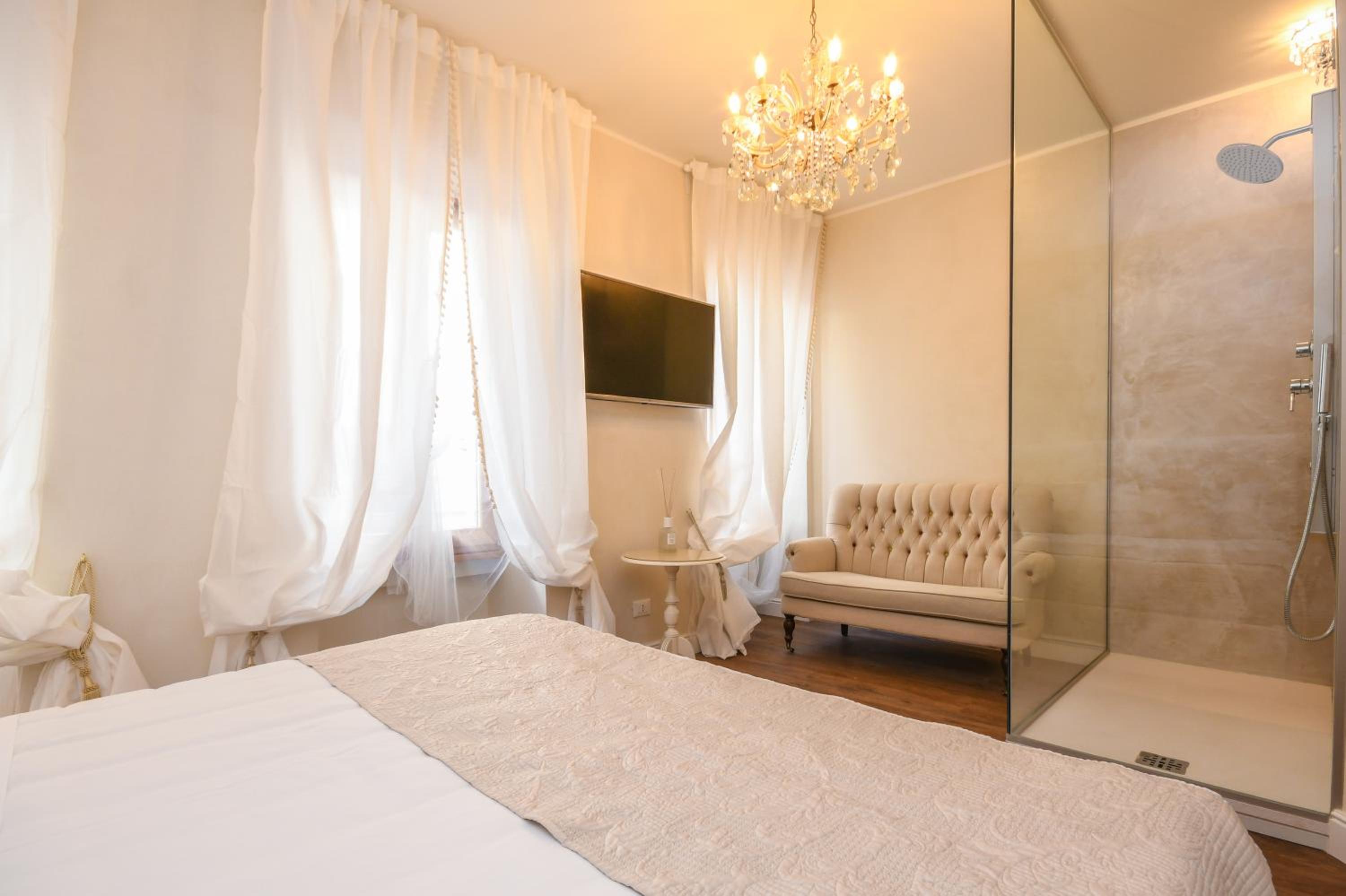 Family Suite - Photo 1