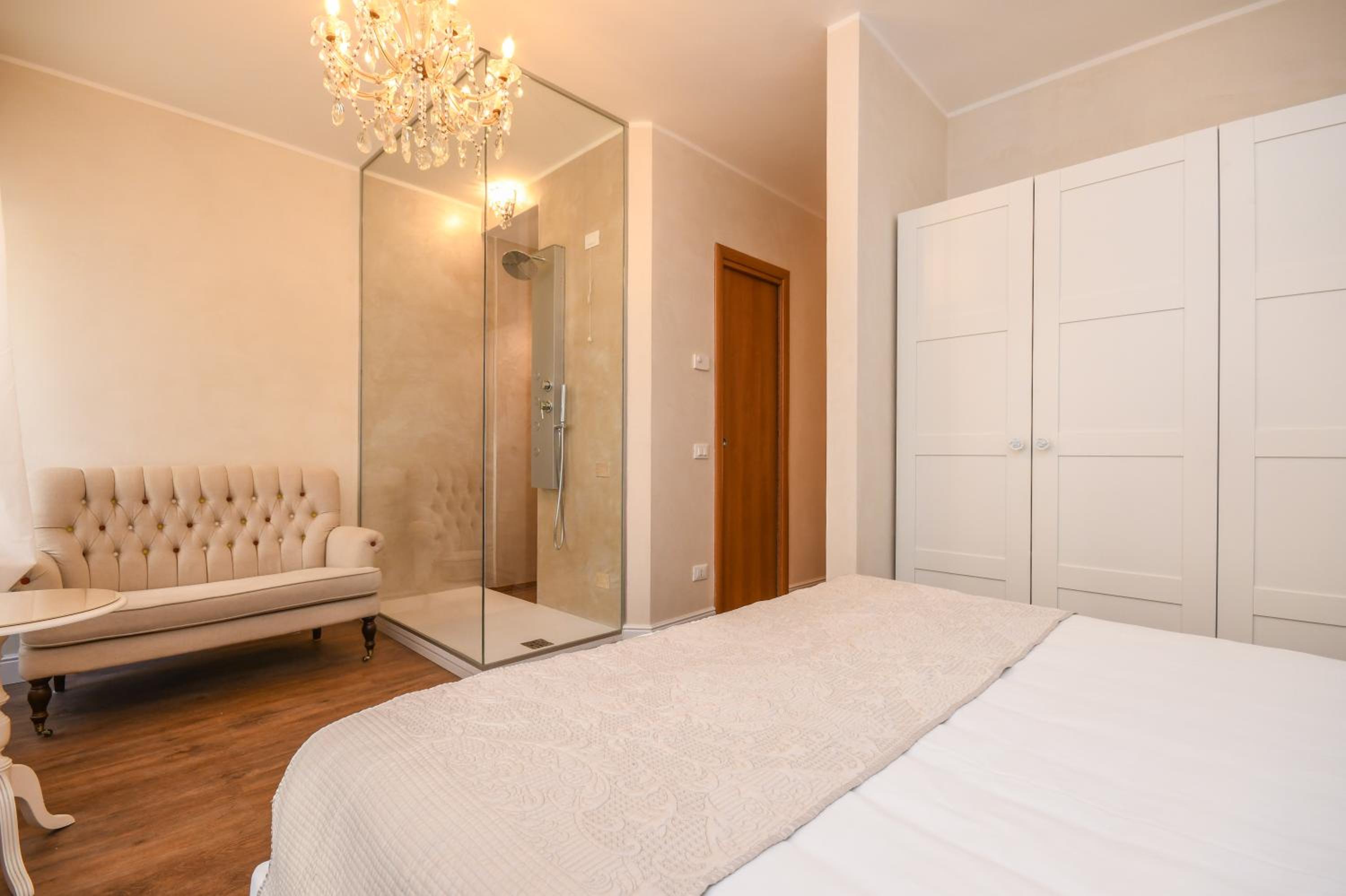 Family Suite - Photo 6