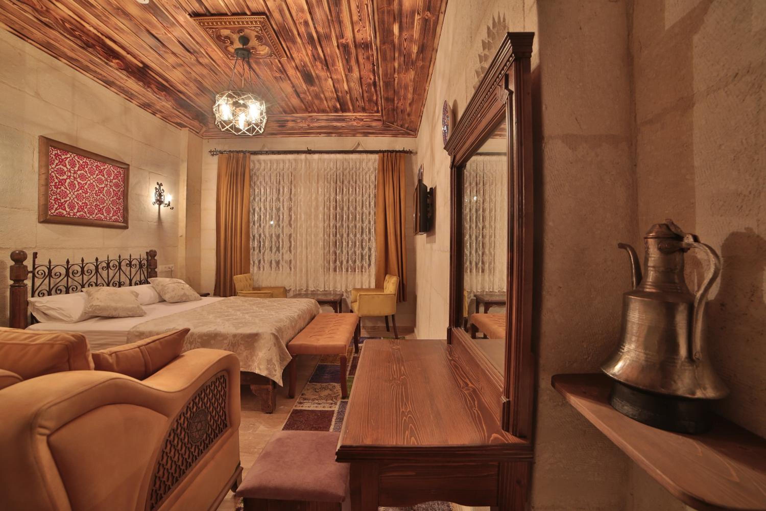 Standard Double Room - Photo 2
