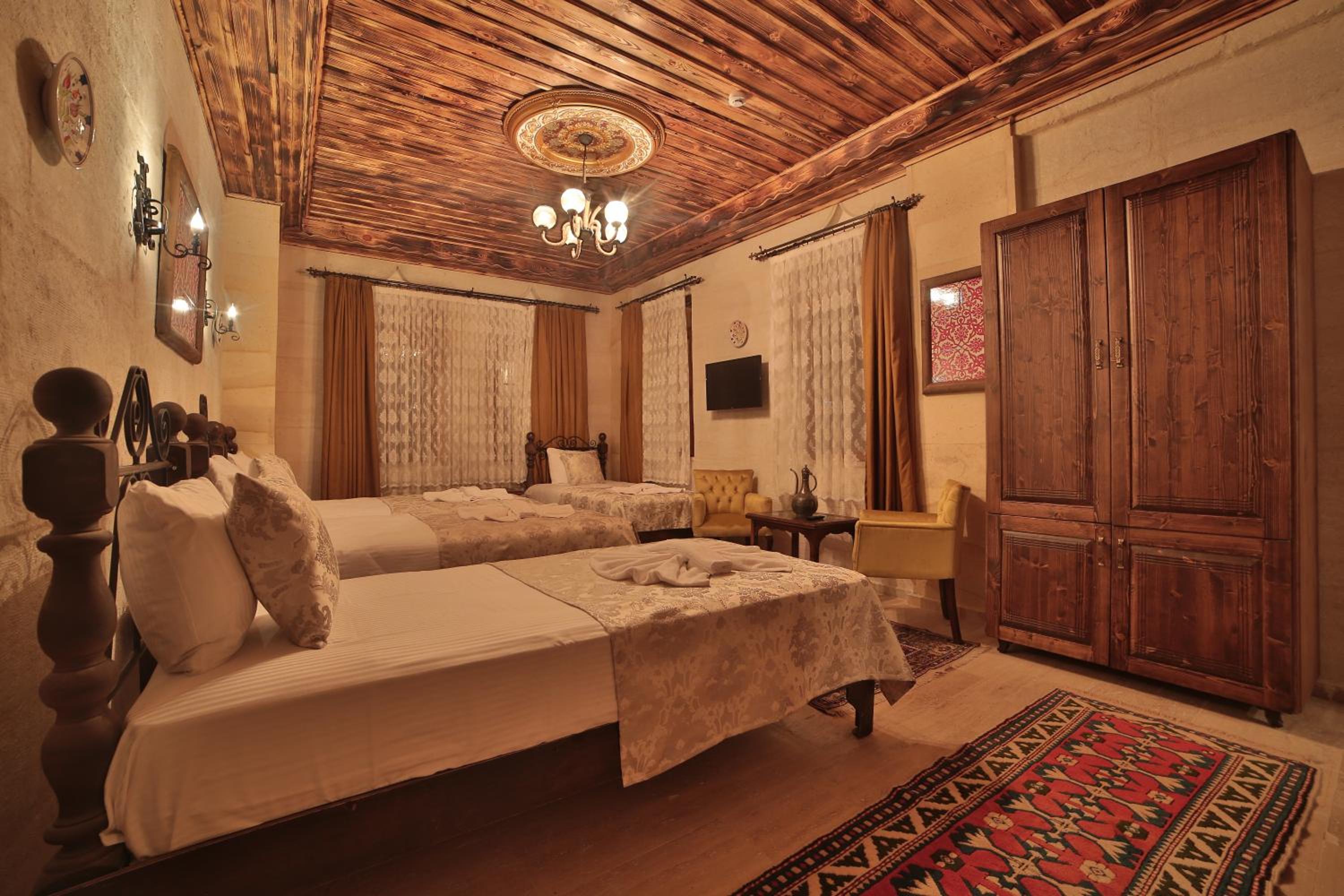 Standard Quadruple Room - Photo 1