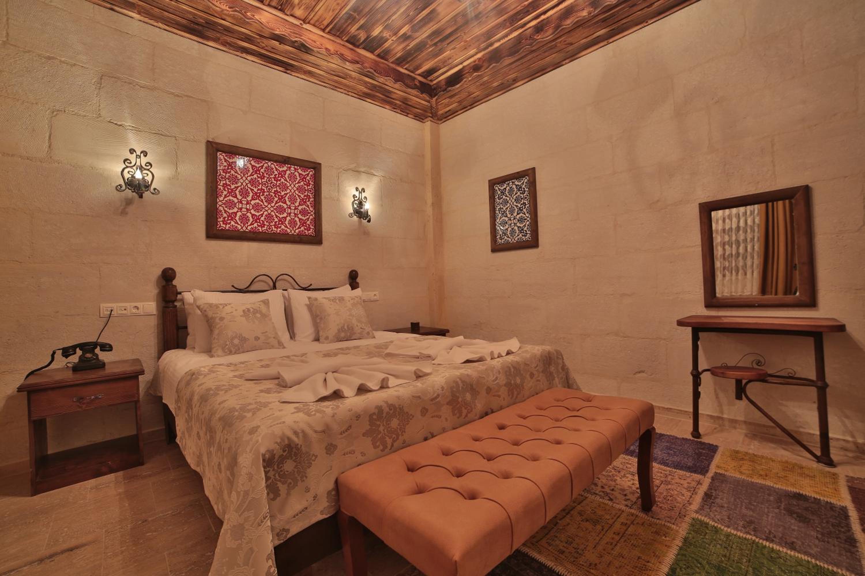 Standard Double Room - Photo 4