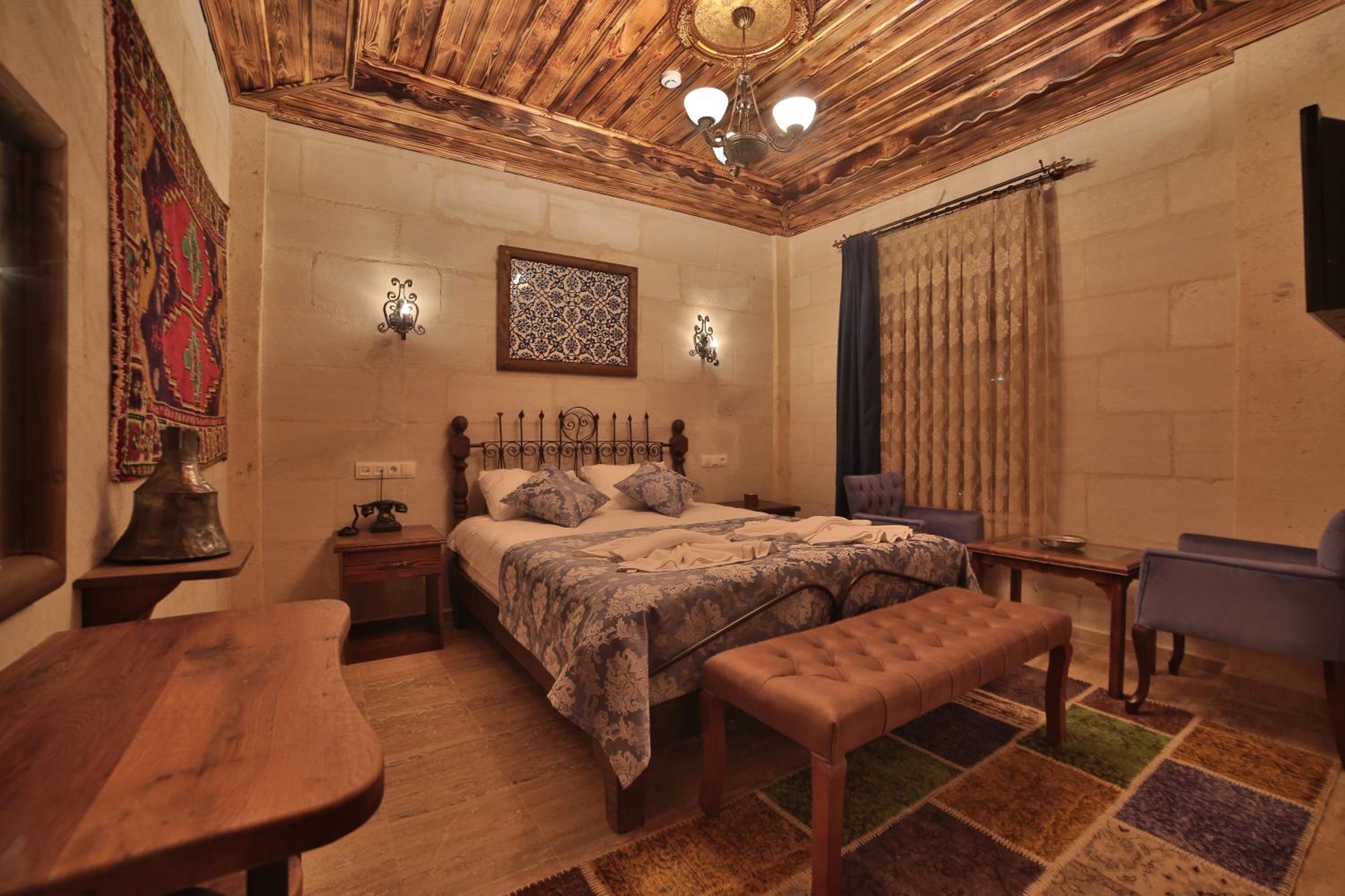 Standard Double Room - Photo 7