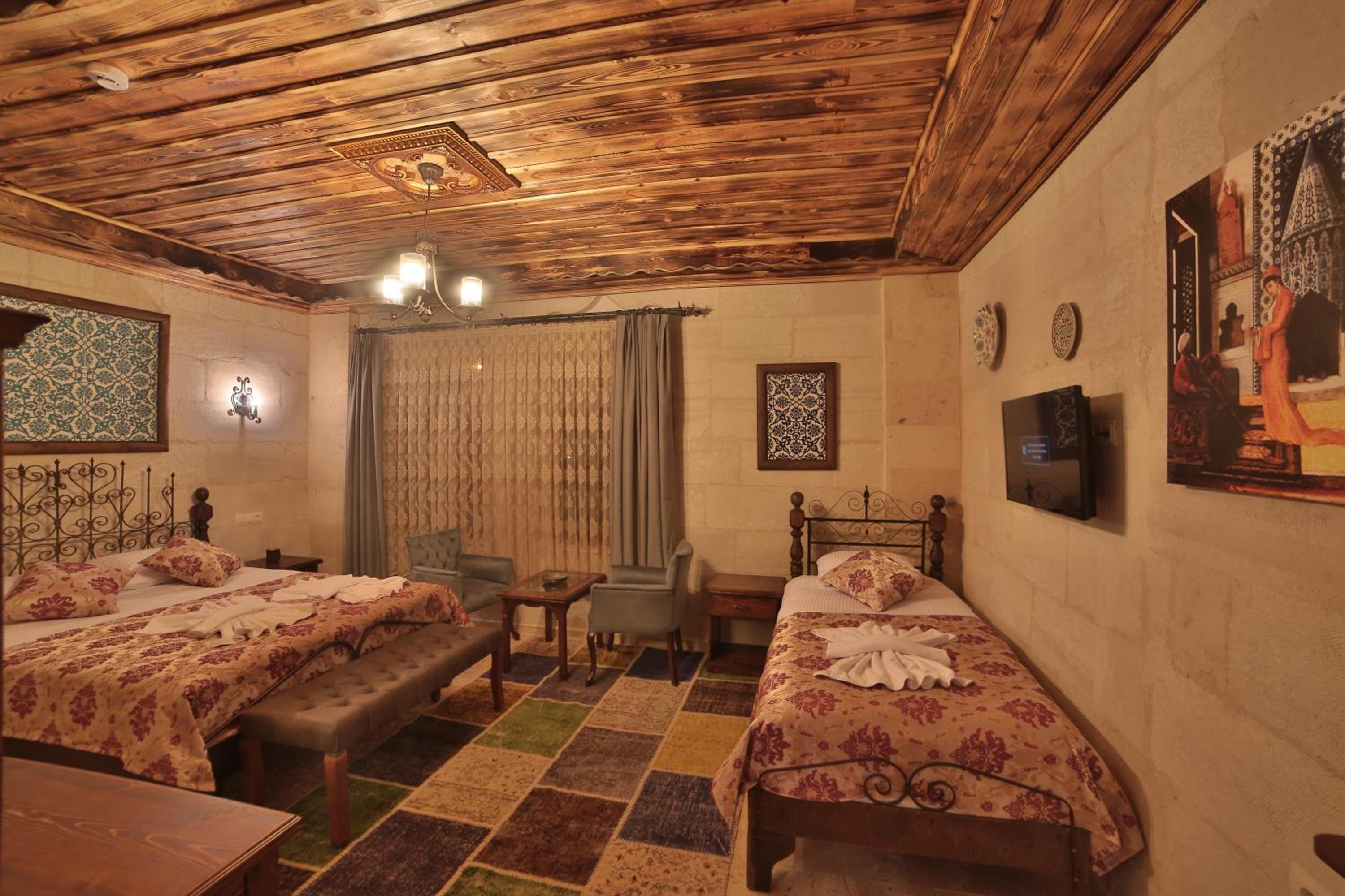 Triple Room with View - Photo 3
