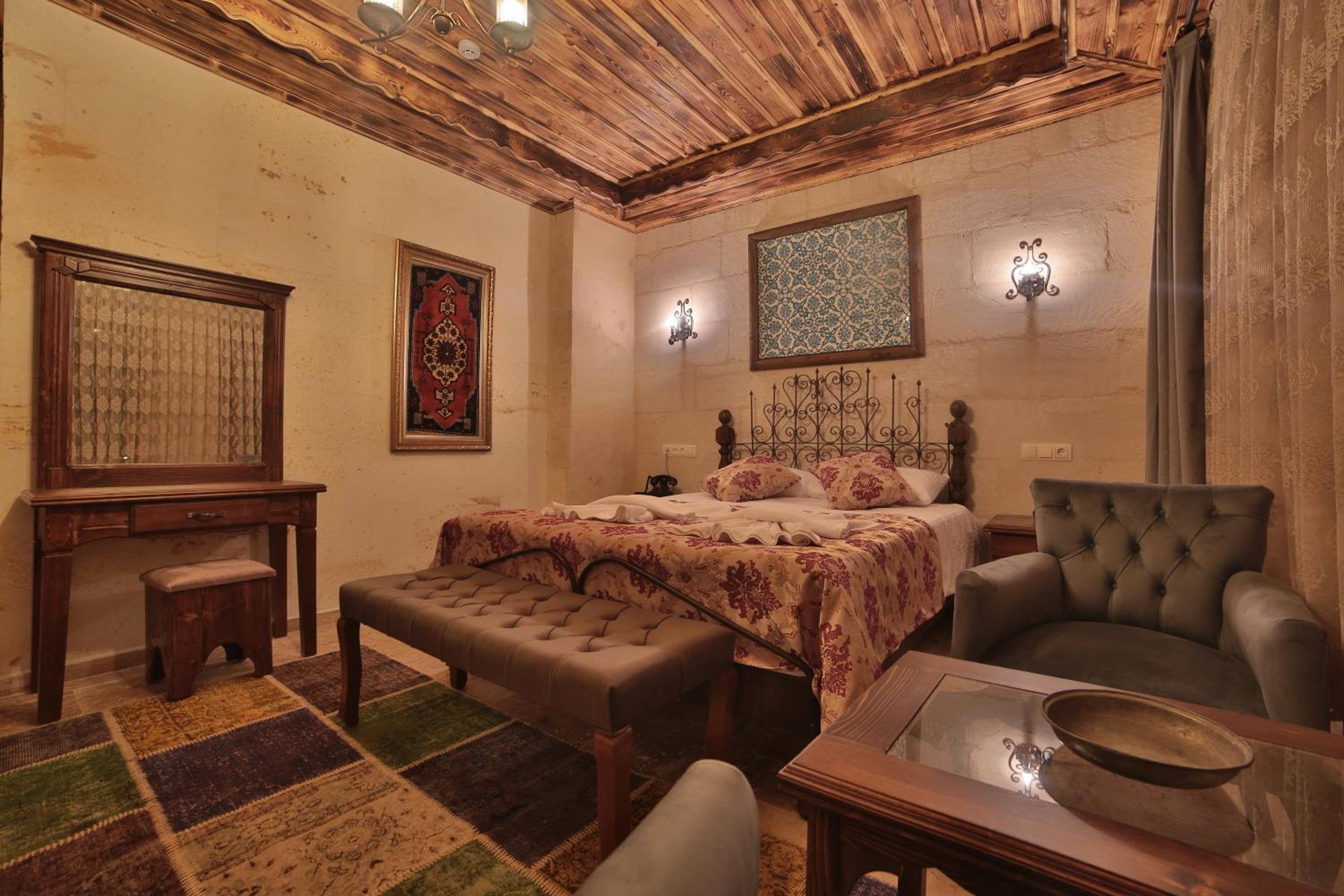 Triple Room with View - Photo 5