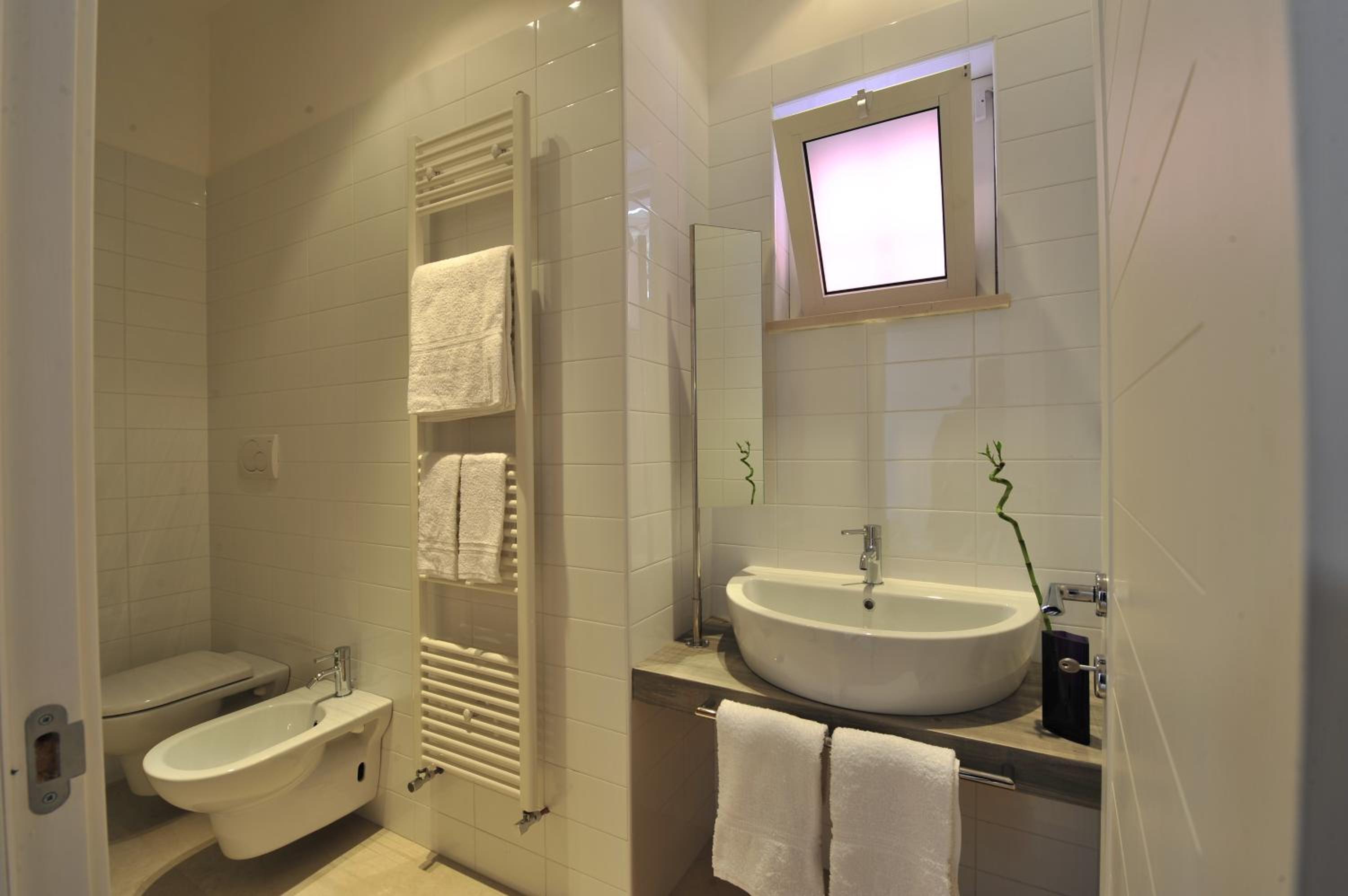 Double Room - Photo 6