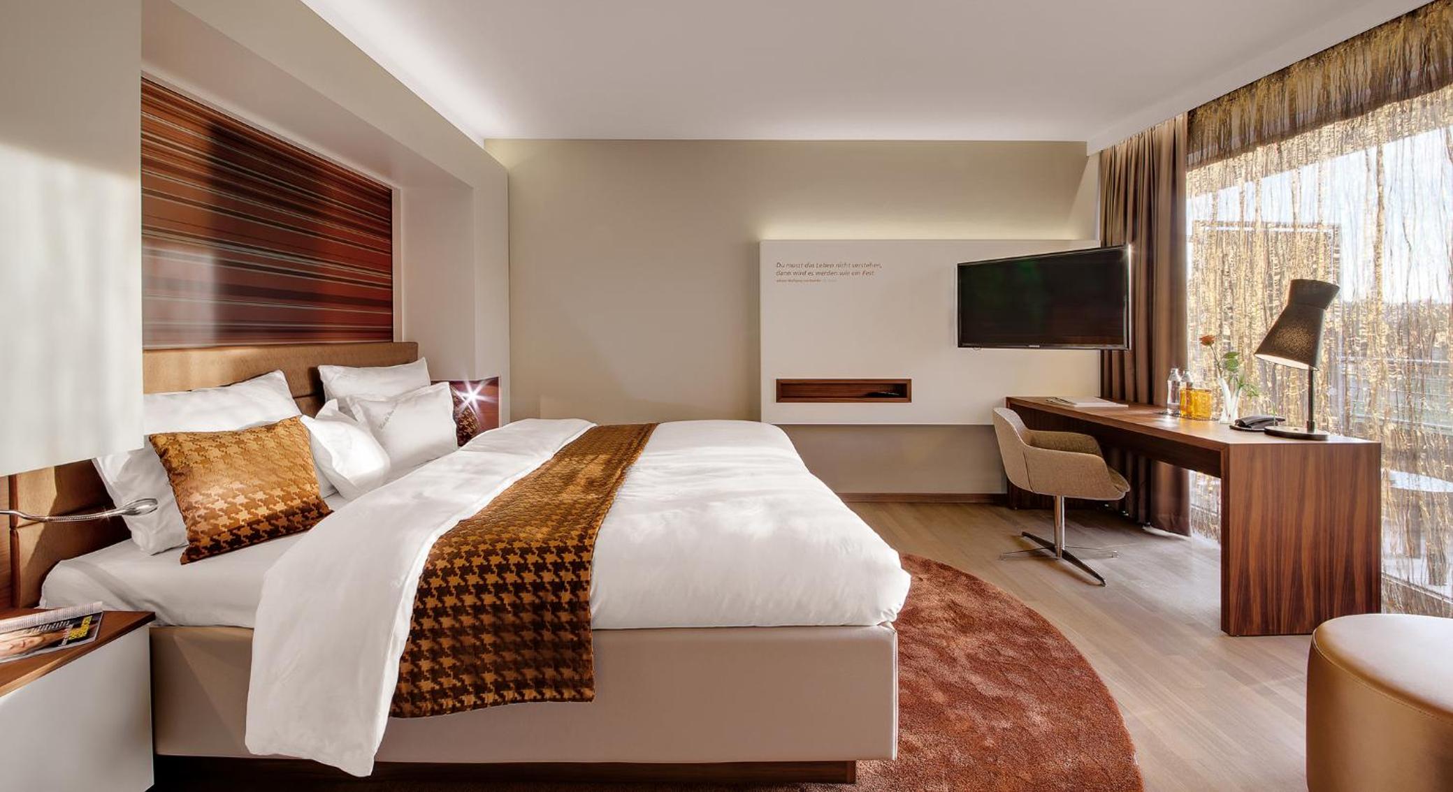 Design Double Room with Balcony