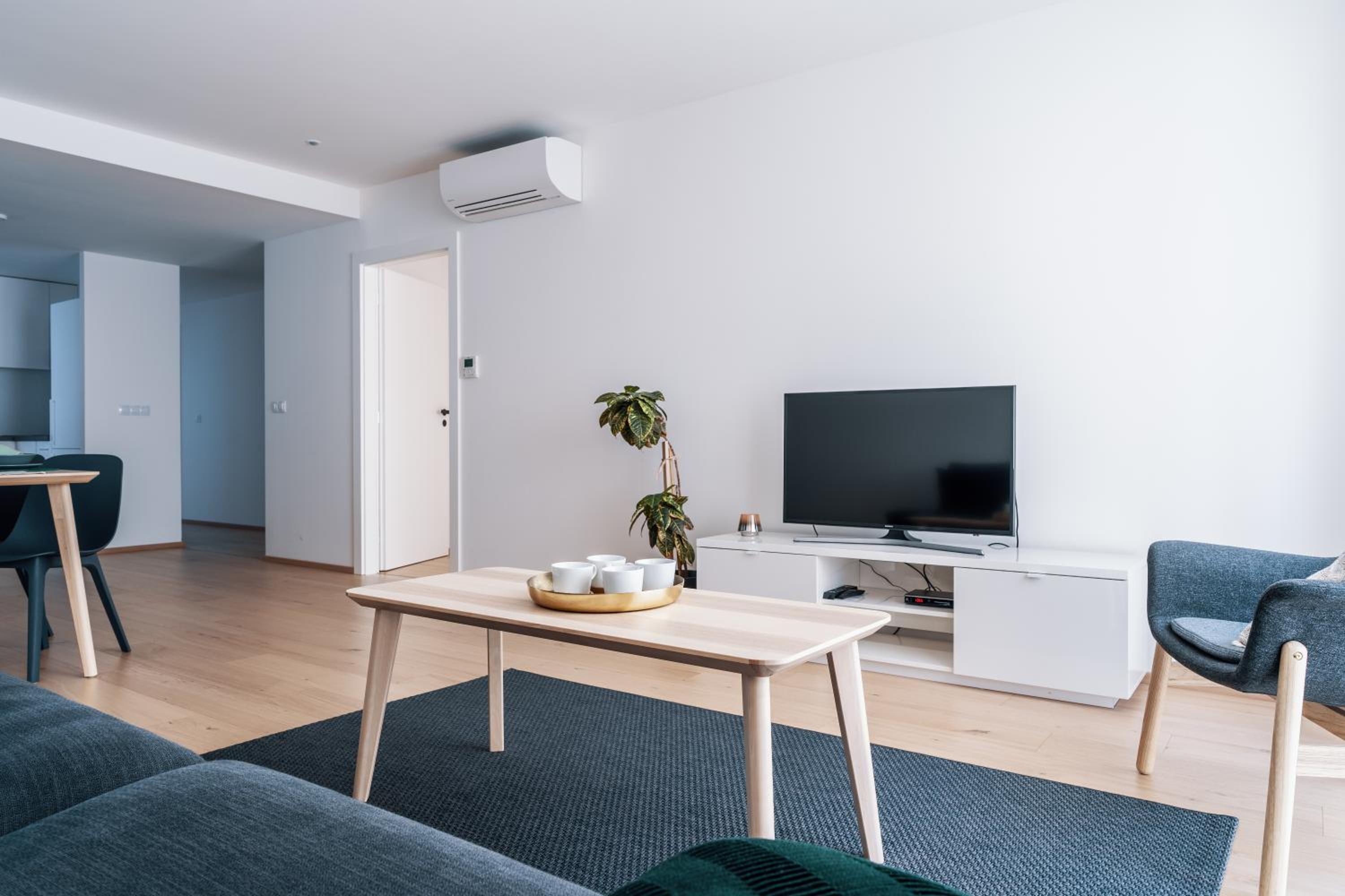 Three-Bedroom Apartment - Photo 11