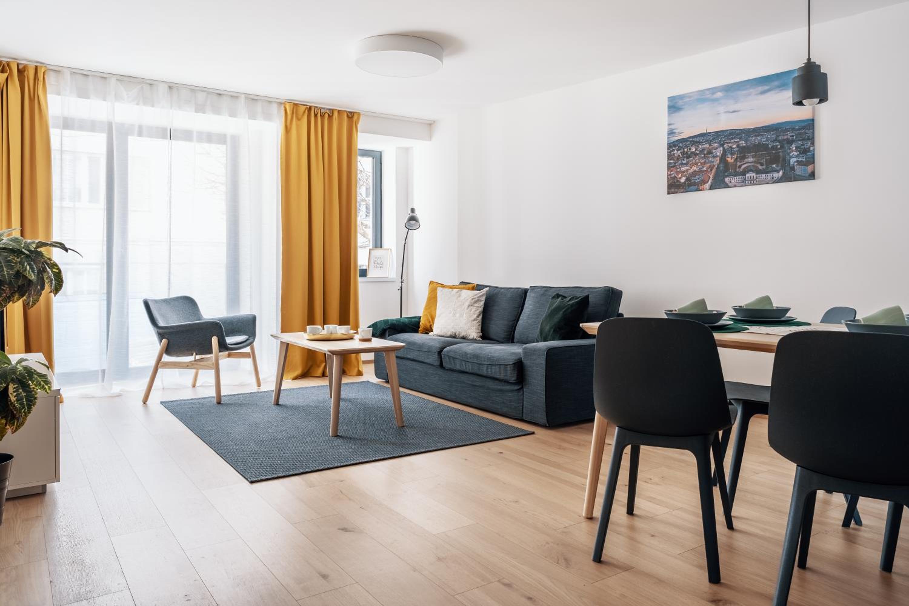 Three-Bedroom Apartment - Photo 7
