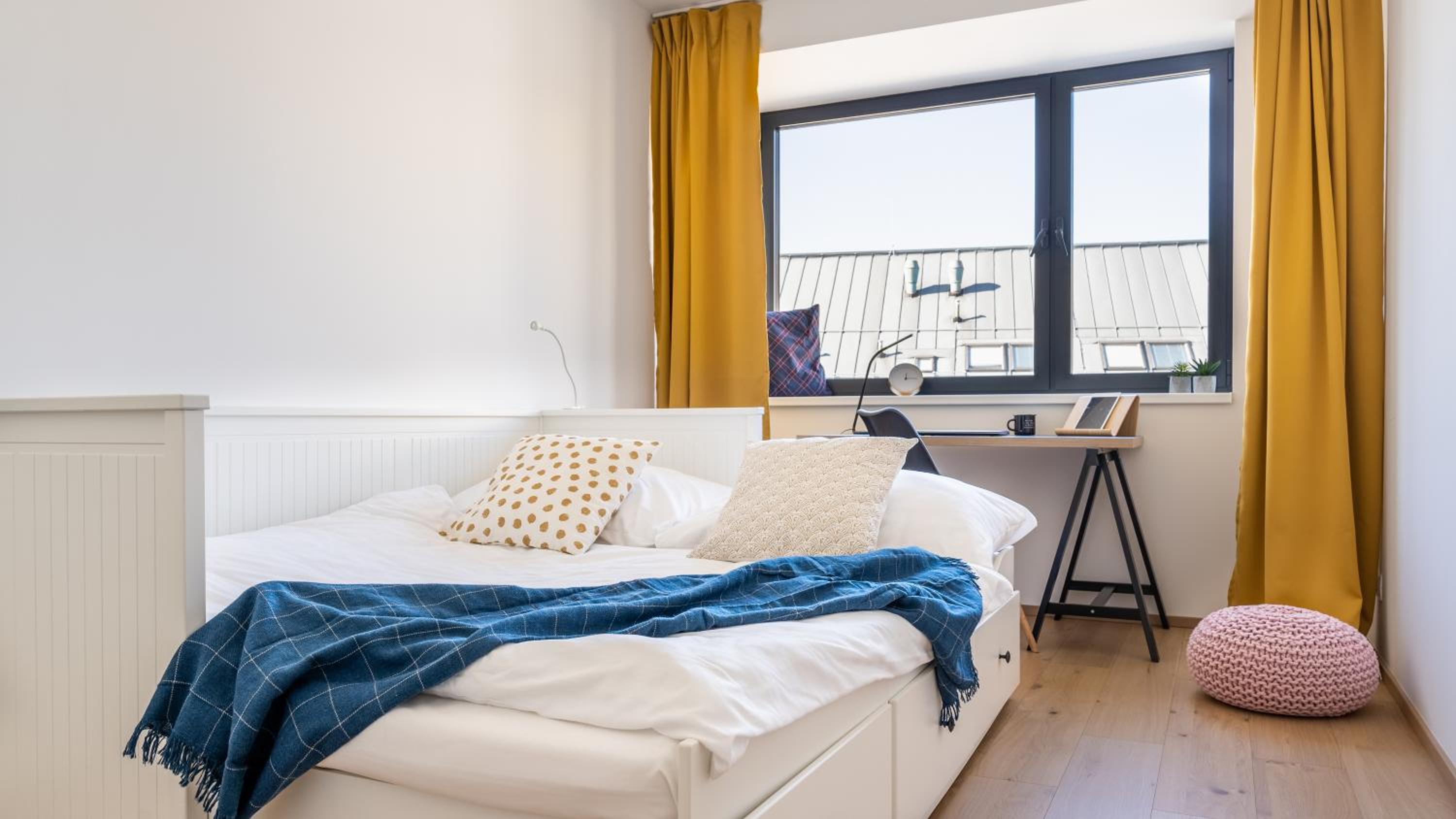 Two-Bedroom Apartment with Terrace - Photo 3