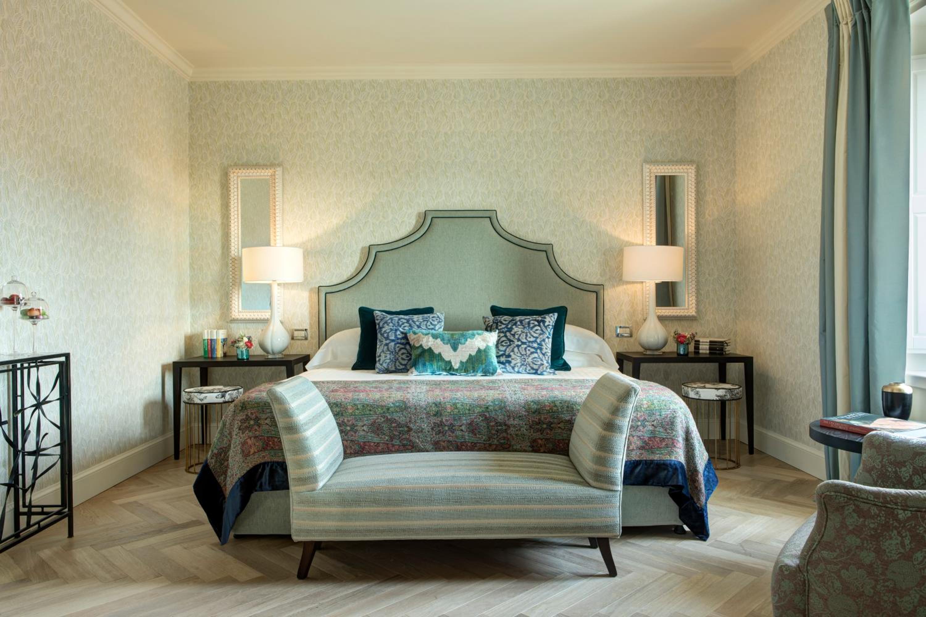 Suite with City View