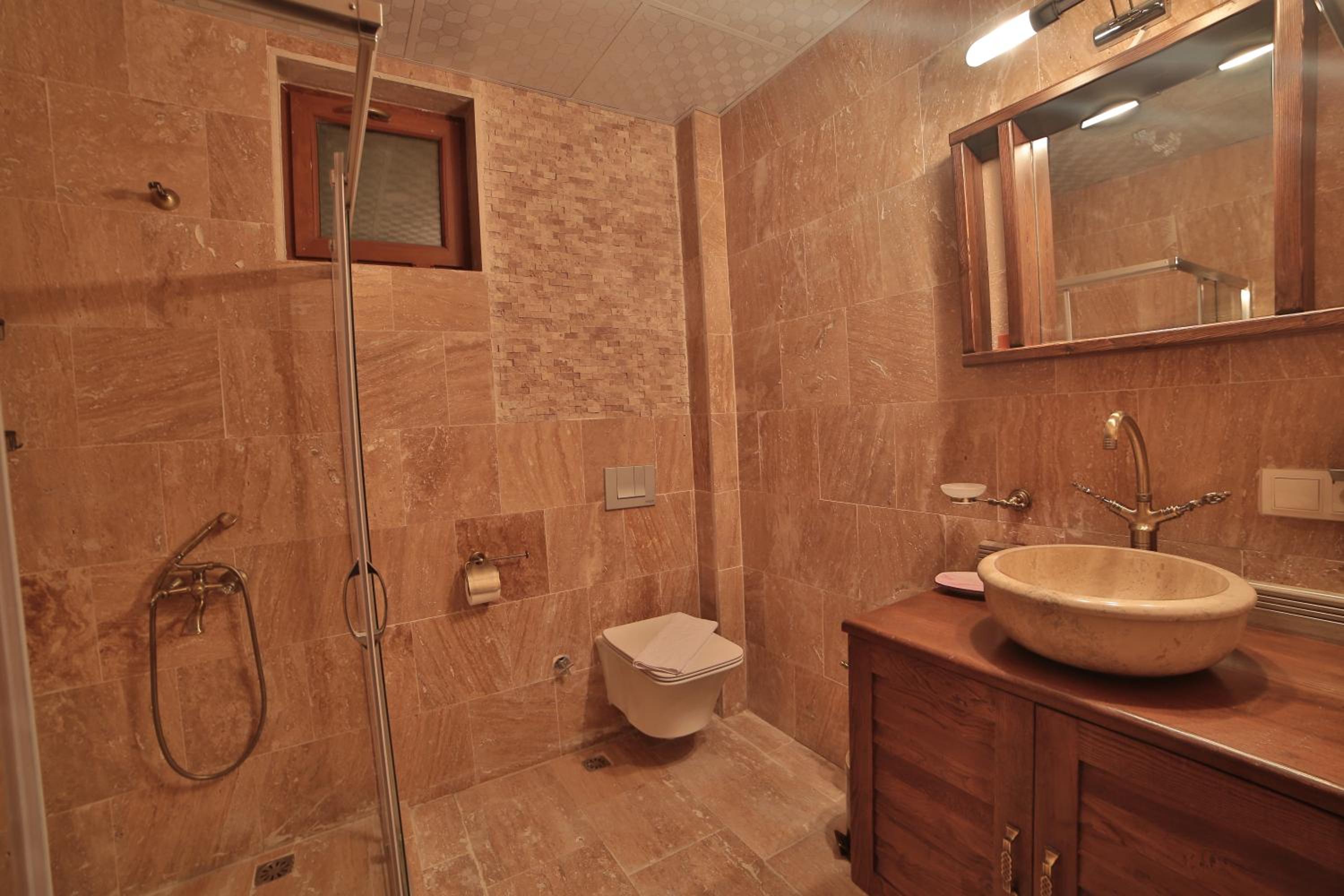 Standard Double Room - Photo 11
