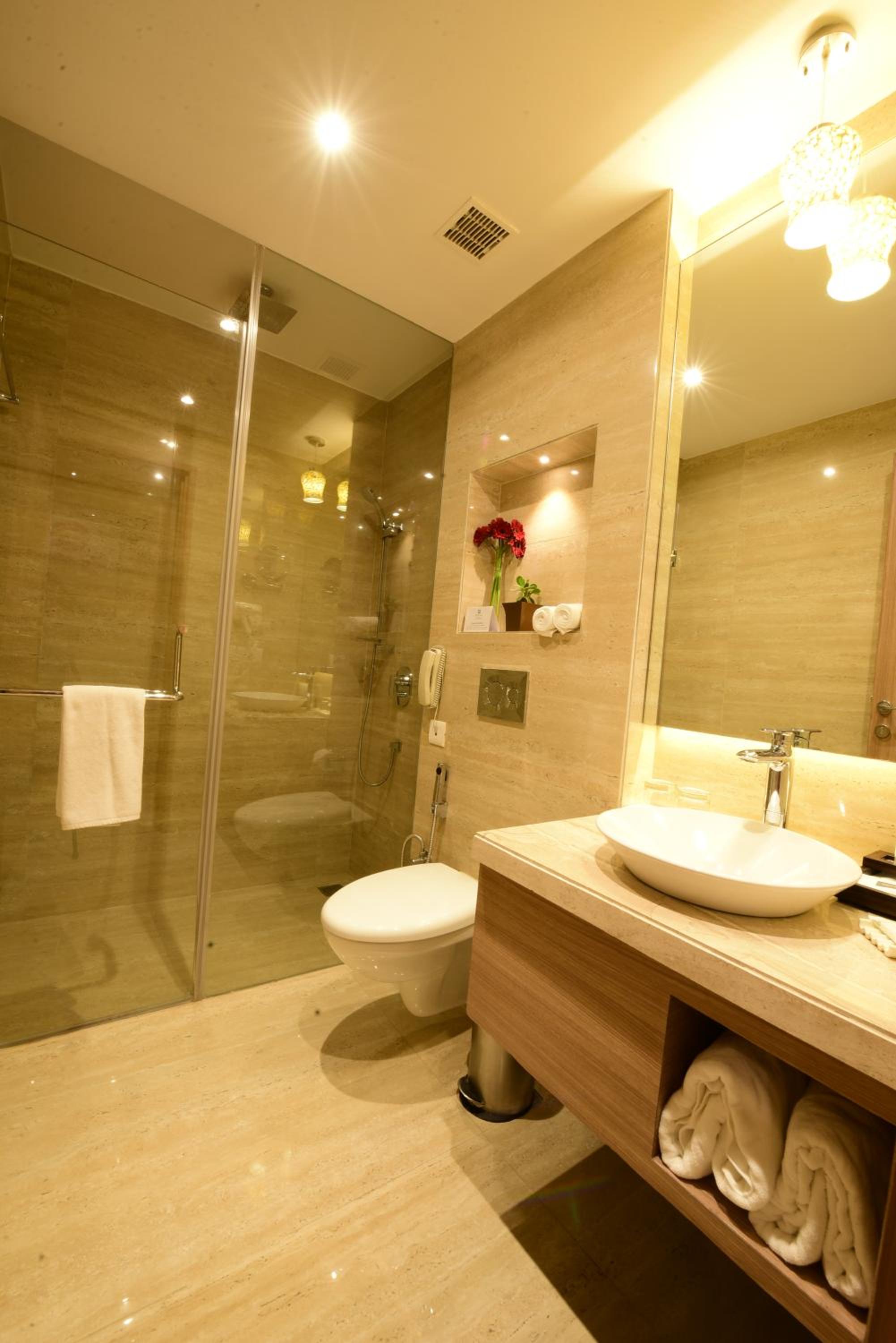 Deluxe Twin Room - Non-Smoking - Photo 5