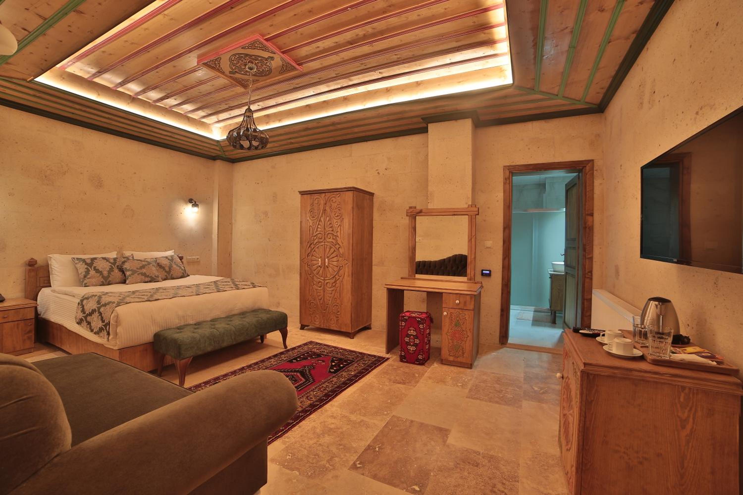 Small Double Room - Photo 8