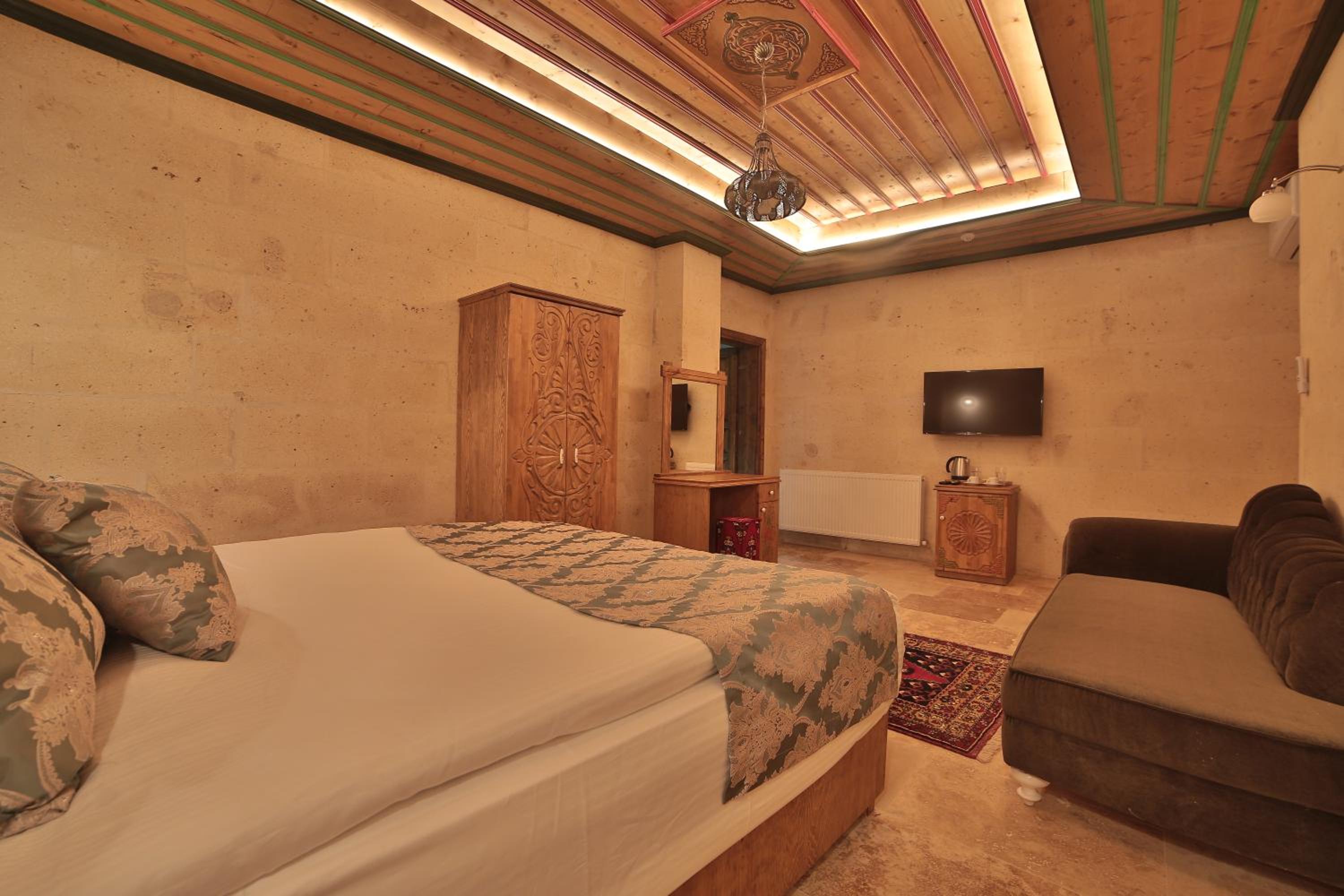 Small Double Room - Photo 6