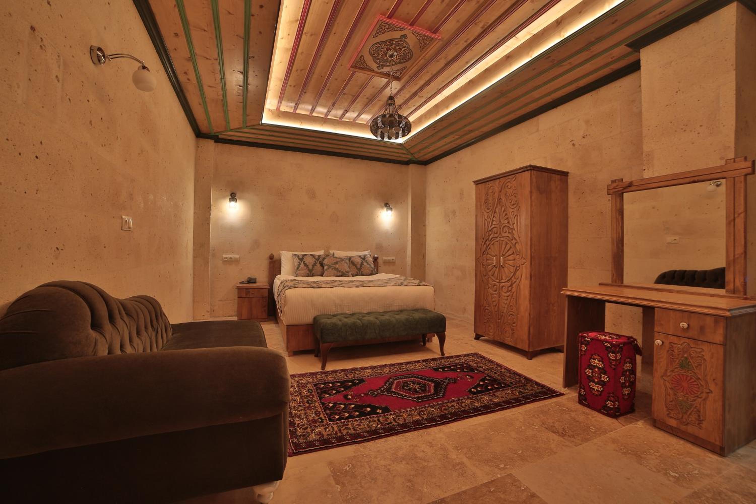 Small Double Room - Photo 4