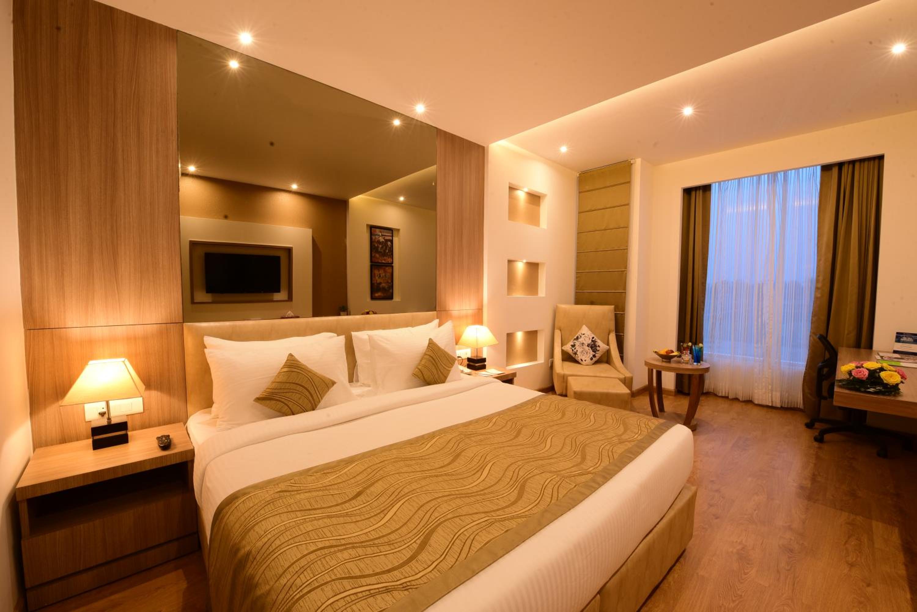 Deluxe Twin Room - Non-Smoking - Photo 4