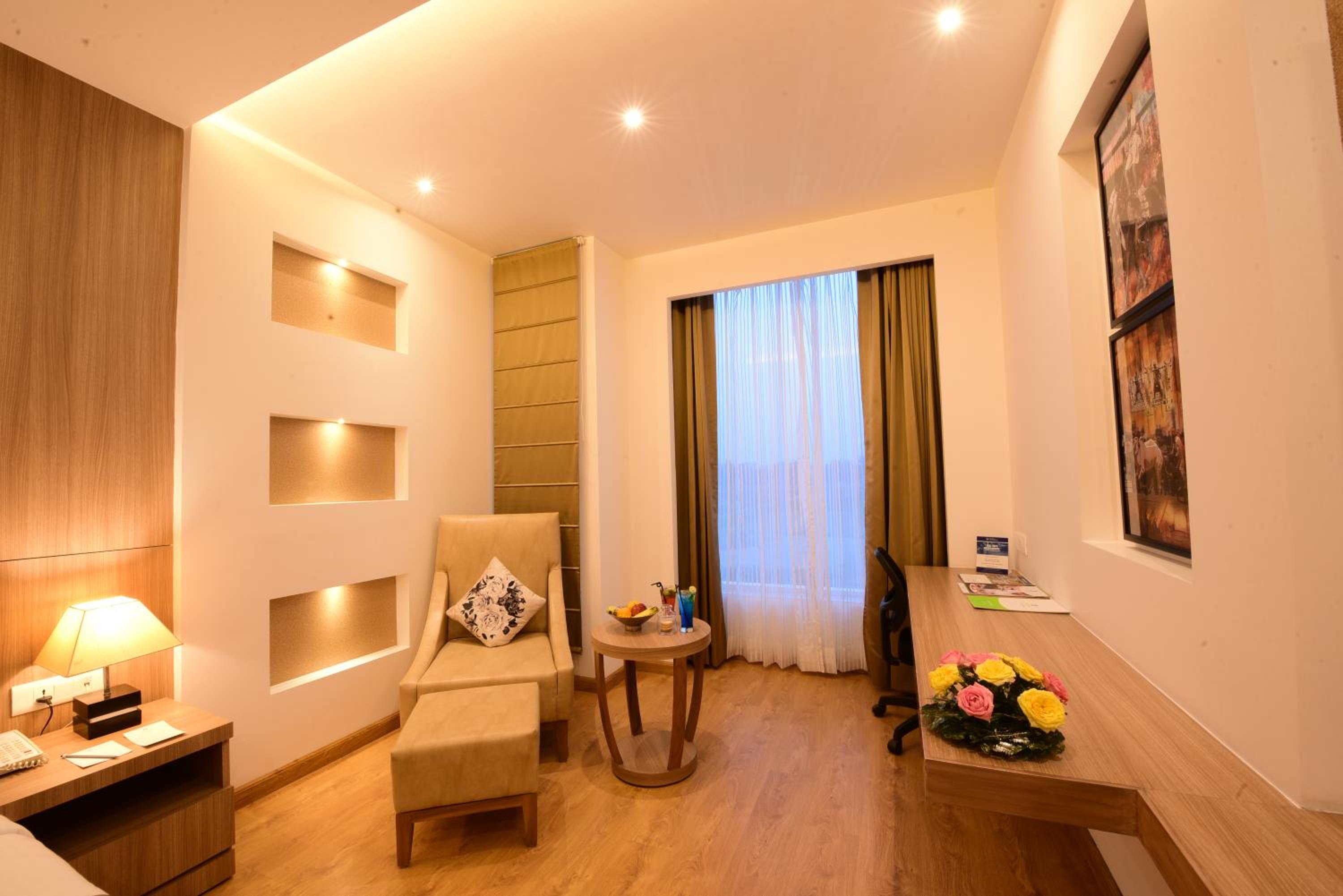 Deluxe Twin Room - Non-Smoking - Photo 2