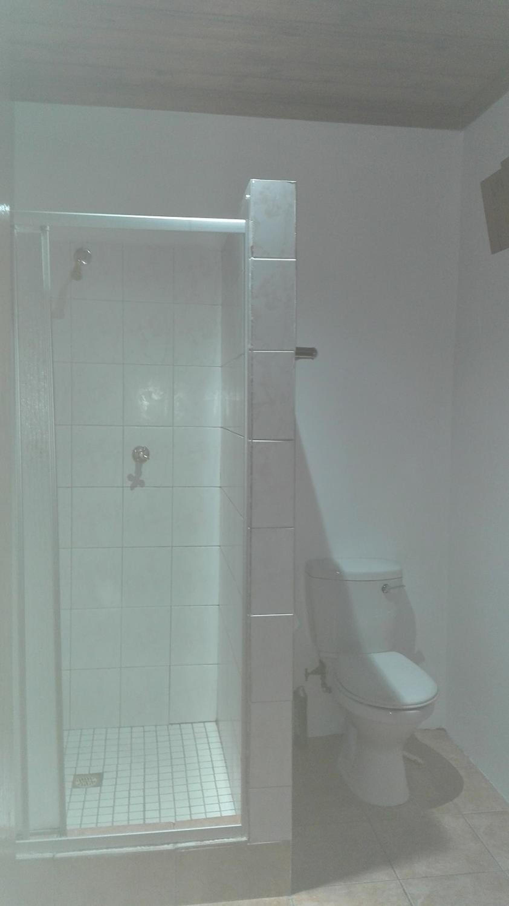 Double or Twin Room with Shower - Photo 2