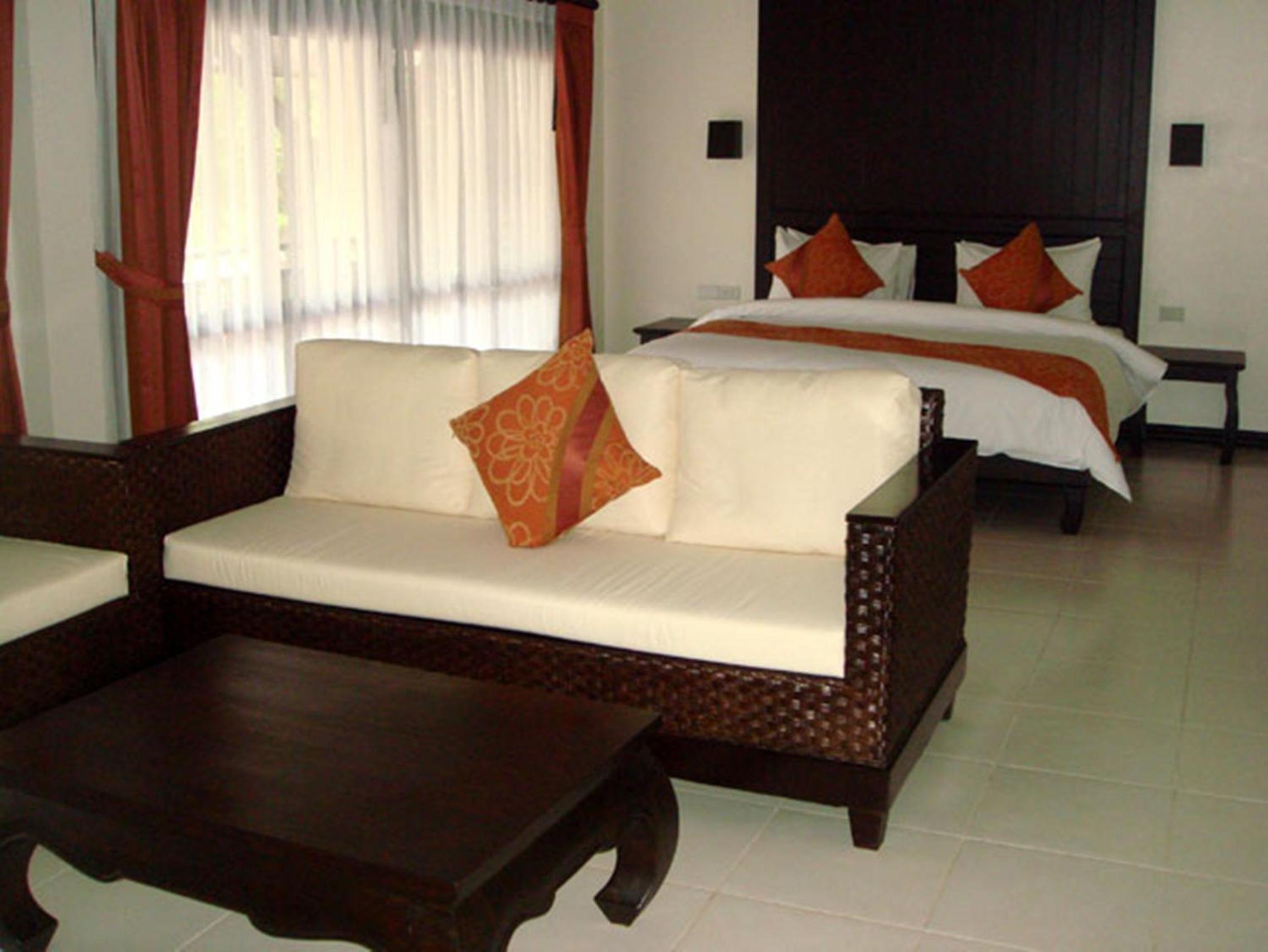 Suite - Photo 3