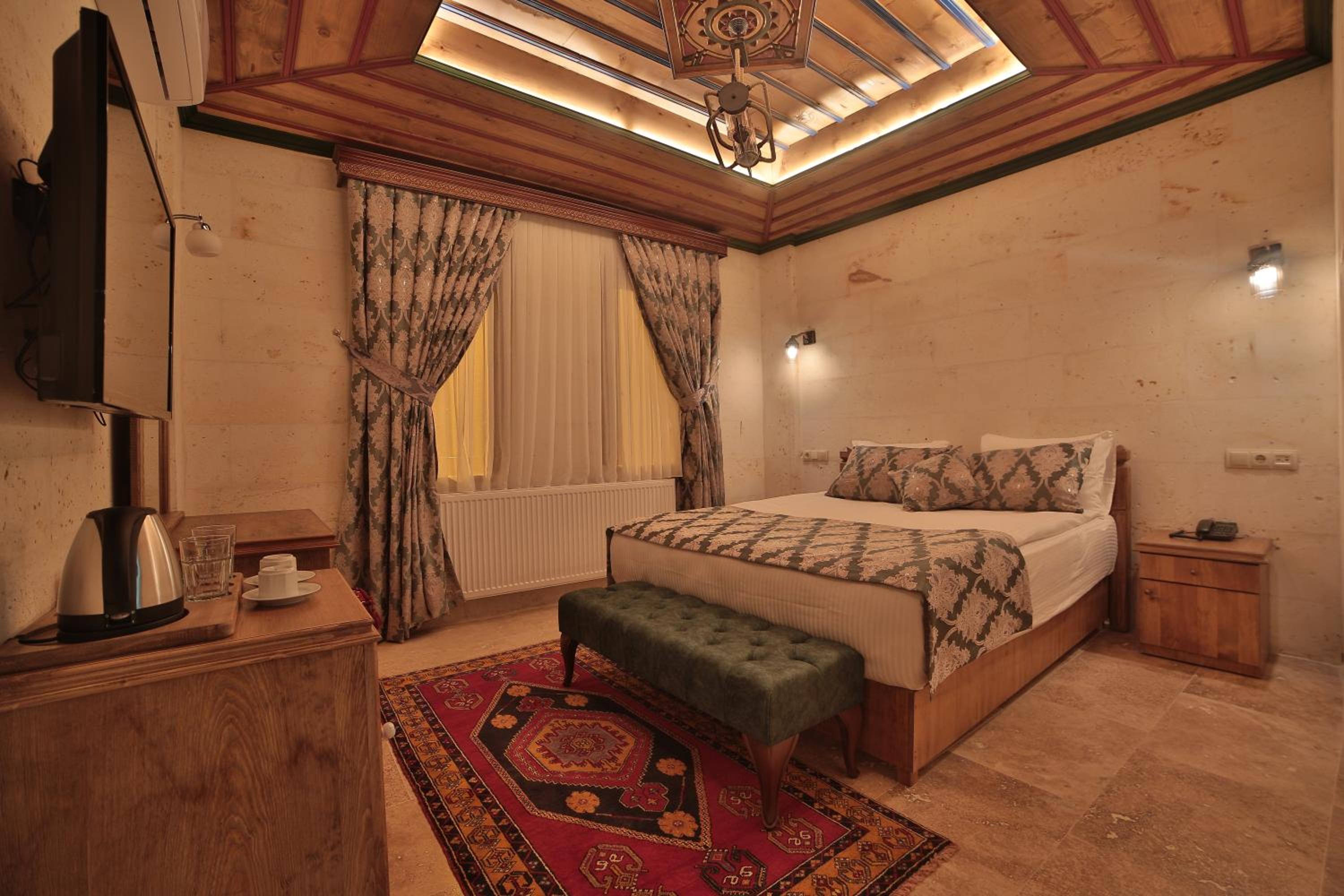 Standard Double Room - Photo 14