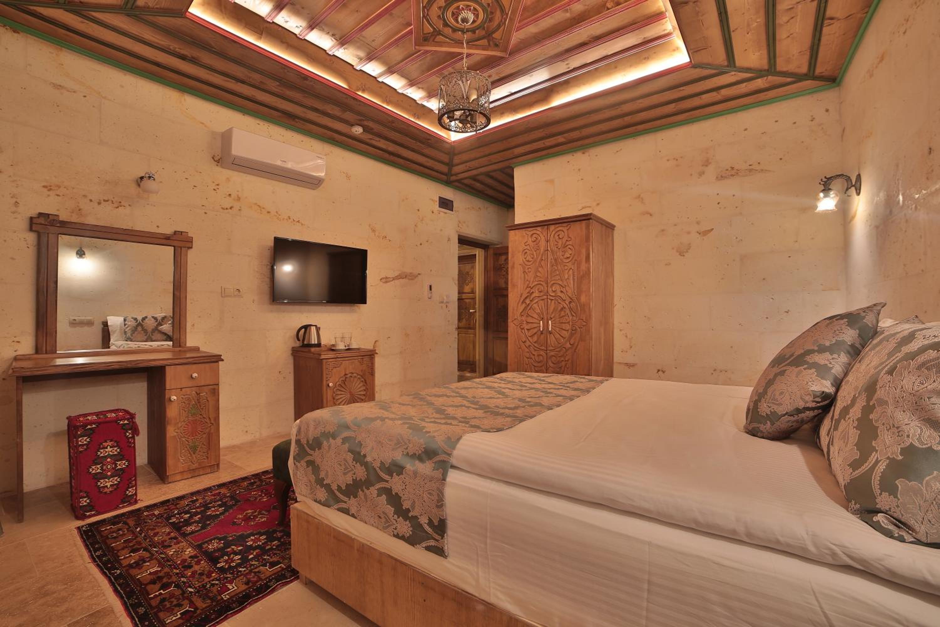 Standard Double Room - Photo 1
