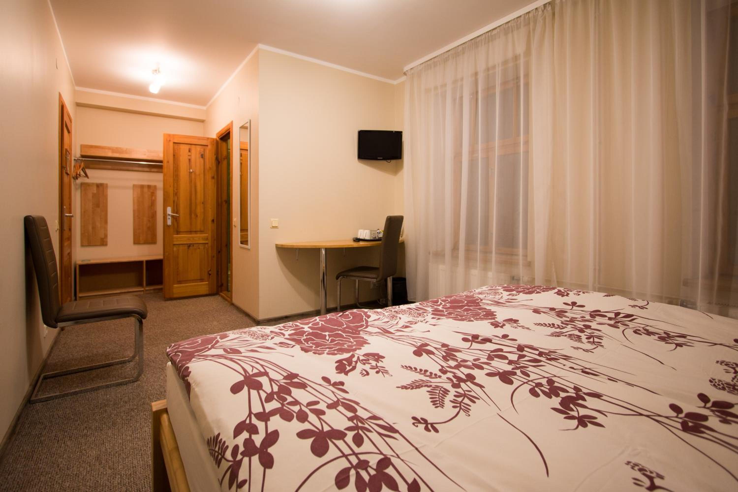 Standard Double Room photo 2
