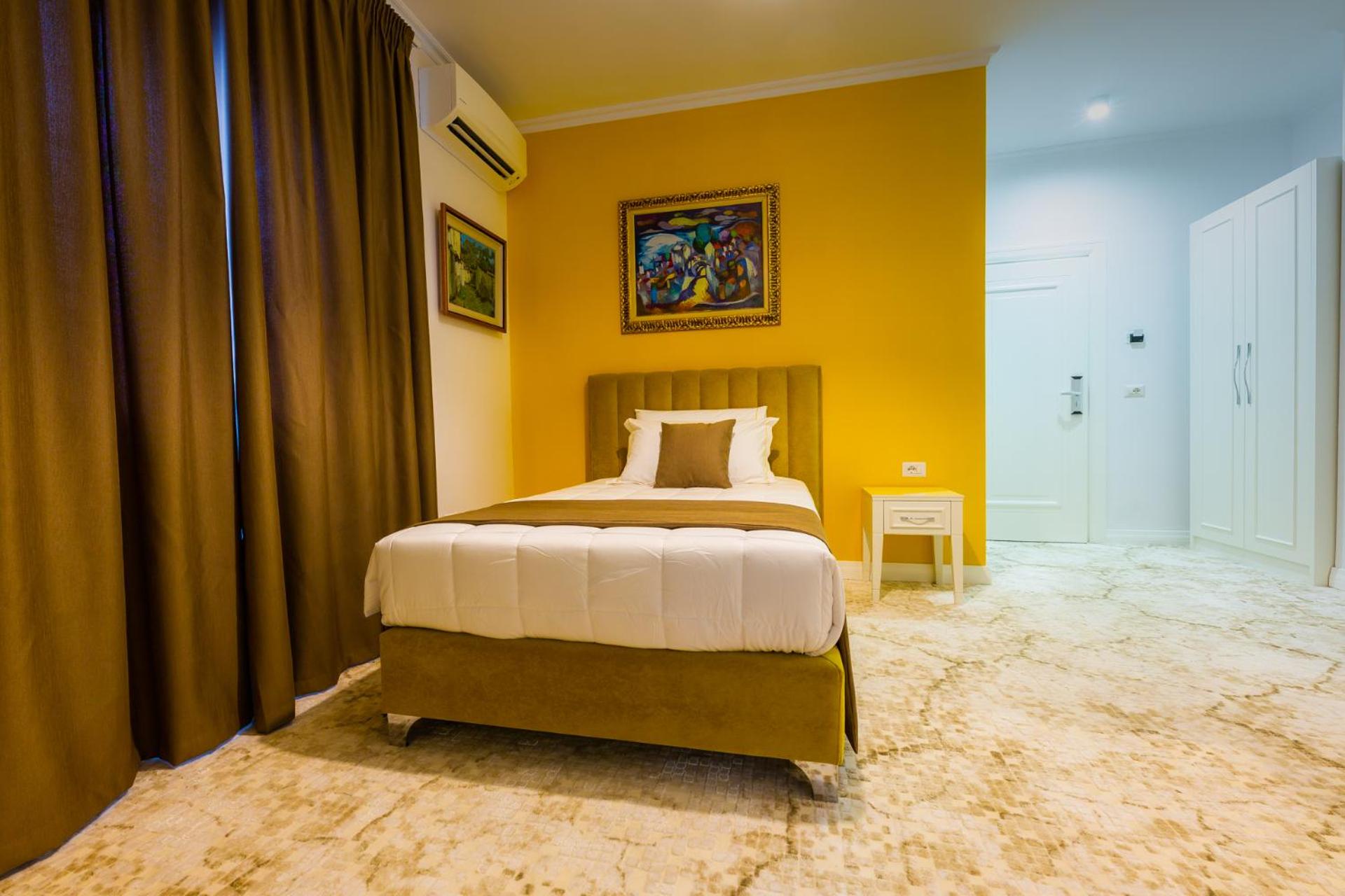 Single Room with Balcony photo 1