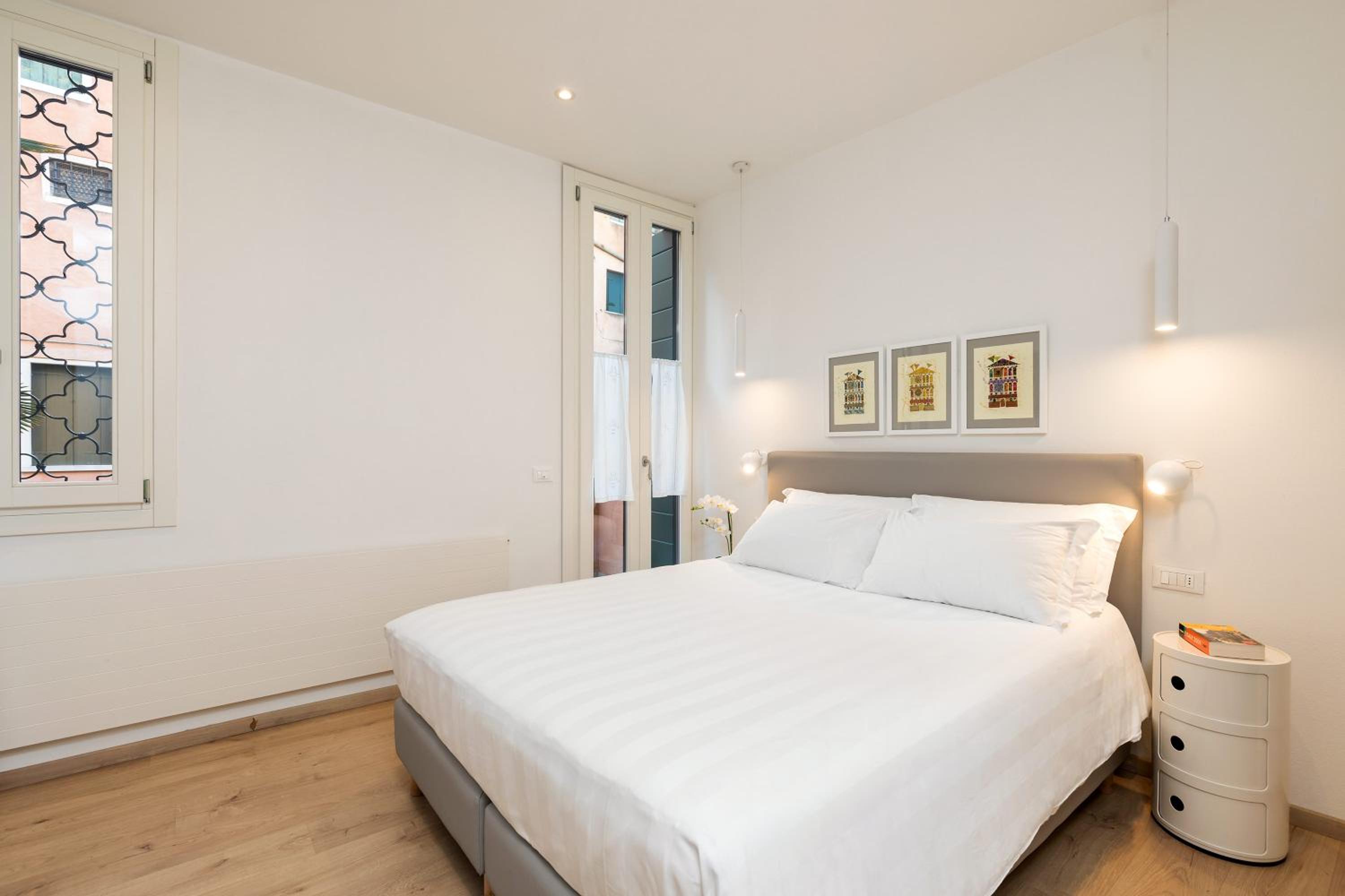 Deluxe Double or Twin Room with Balcony photo 3