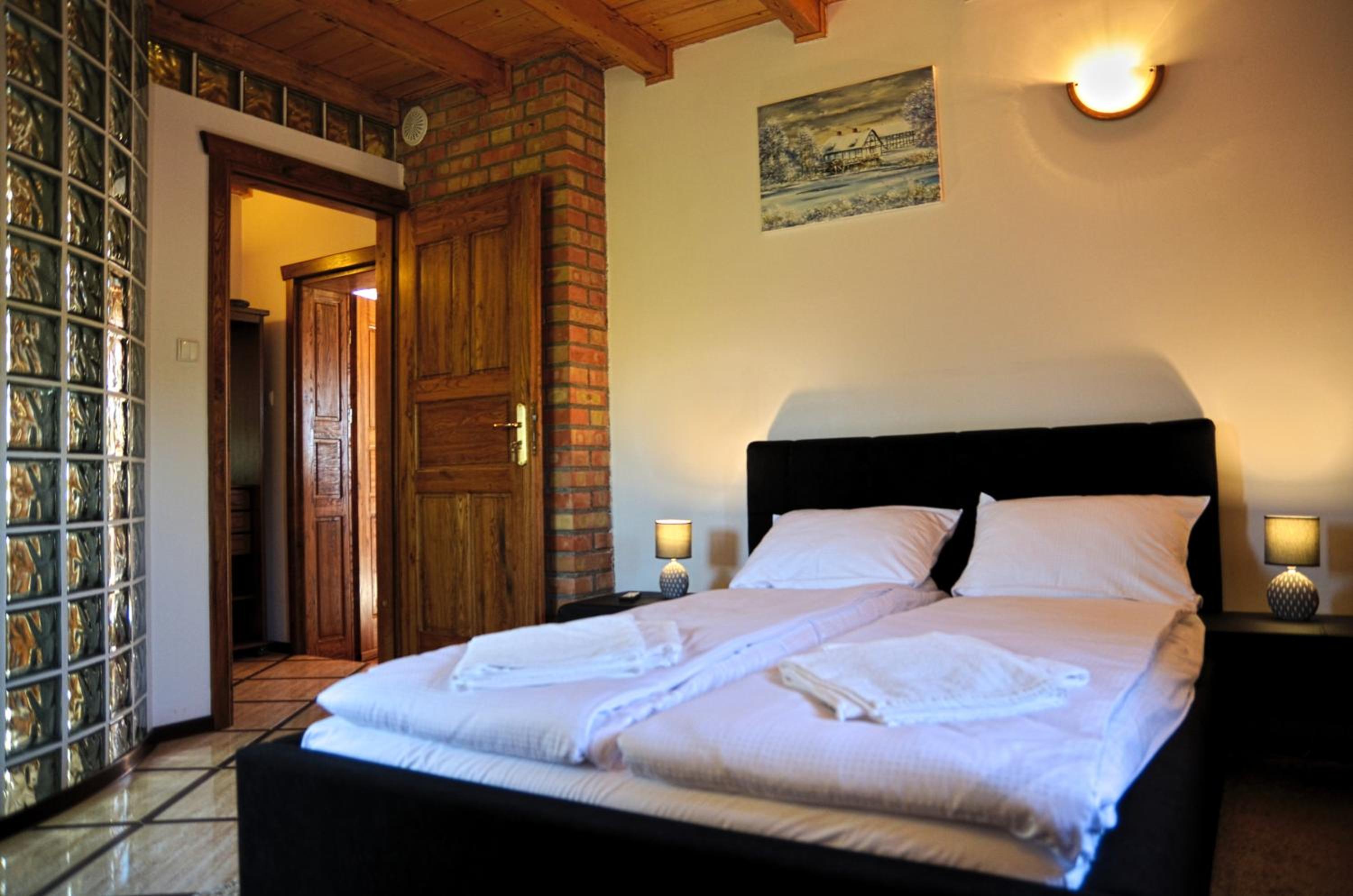 Four-Bedroom House - Photo 7