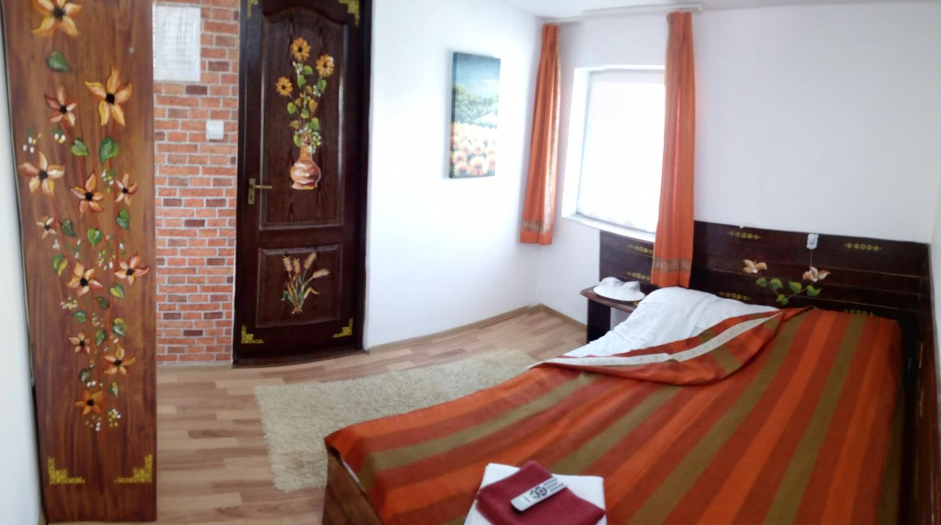 Double Room With Private Bathroom photo 1
