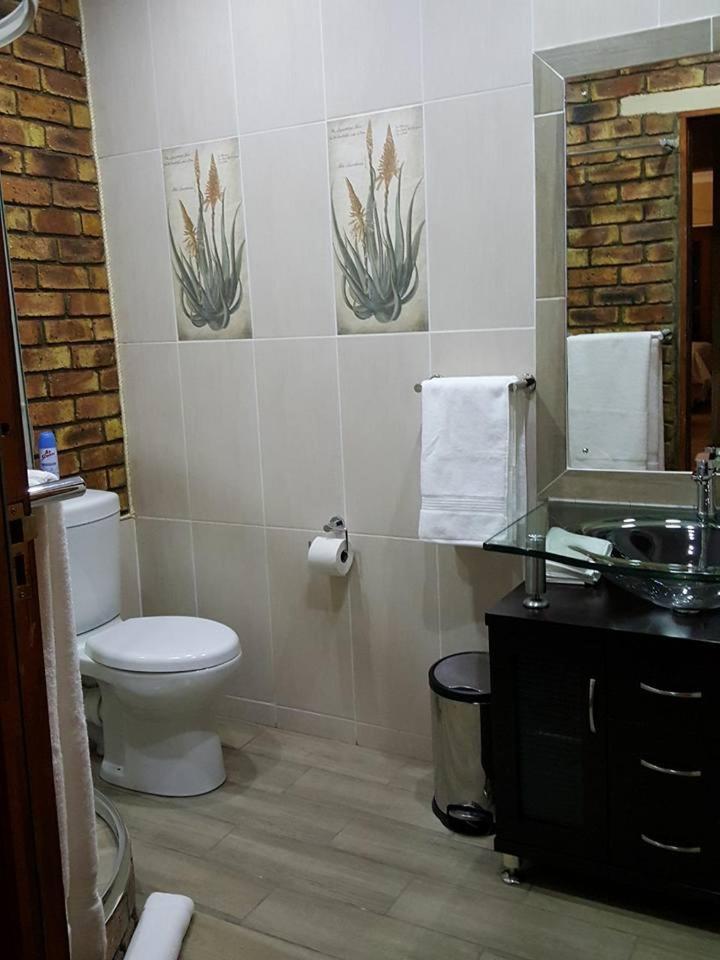 Family Room with Bathroom - Photo 3