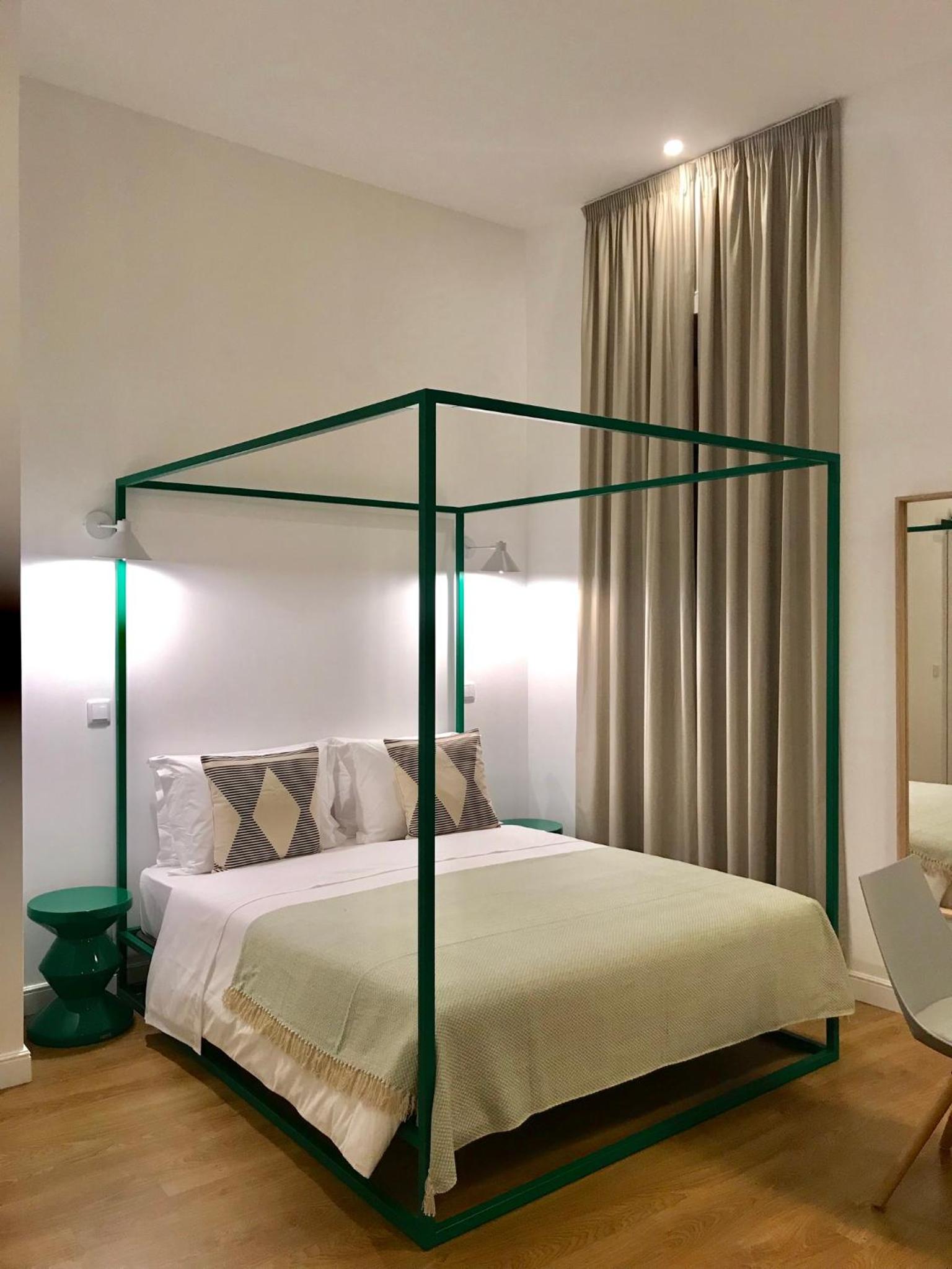 Deluxe Junior Suite photo 3
