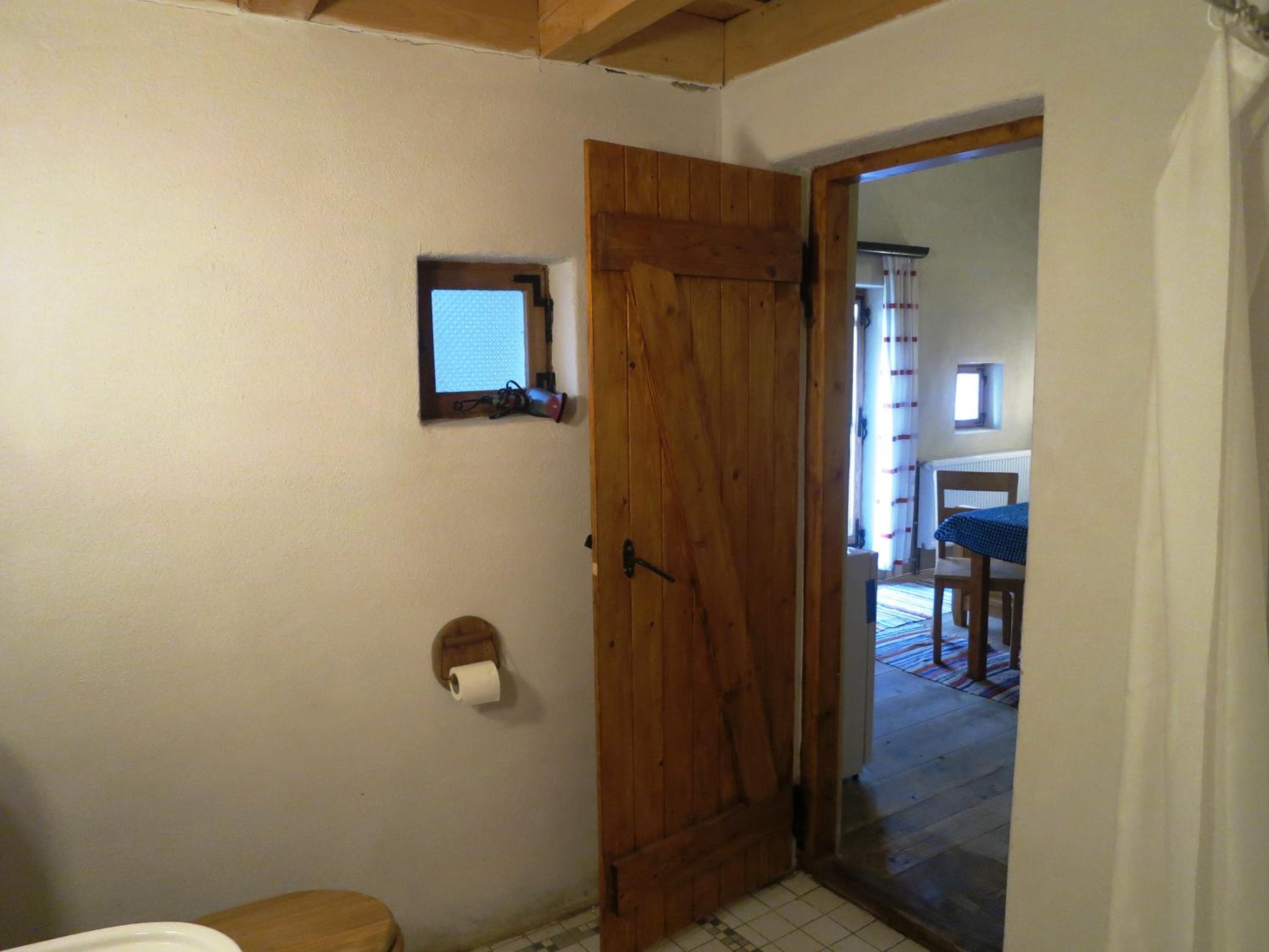 Studio - Split Level - Photo 14